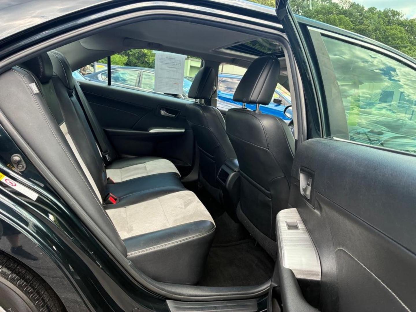 2014 GRAY TOYOTA CAMRY L (4T1BF1FK0EU) with an 2.5L engine, Automatic transmission, located at 117 North Cameron Street, Harrisburg, PA, 17101, (717) 963-8962, 40.267021, -76.875351 - WE FINANCE!!! MOST vehicles are available for financing. Good Credit/ Challenged Credit/ No Credit - ALL Trade-Ins Welcomed!!! APPLY ONLINE or CALL us TODAY Please call us to discuss your cash and/or financing options. Thanks for checking our inventory! We're here to help. - Photo#9