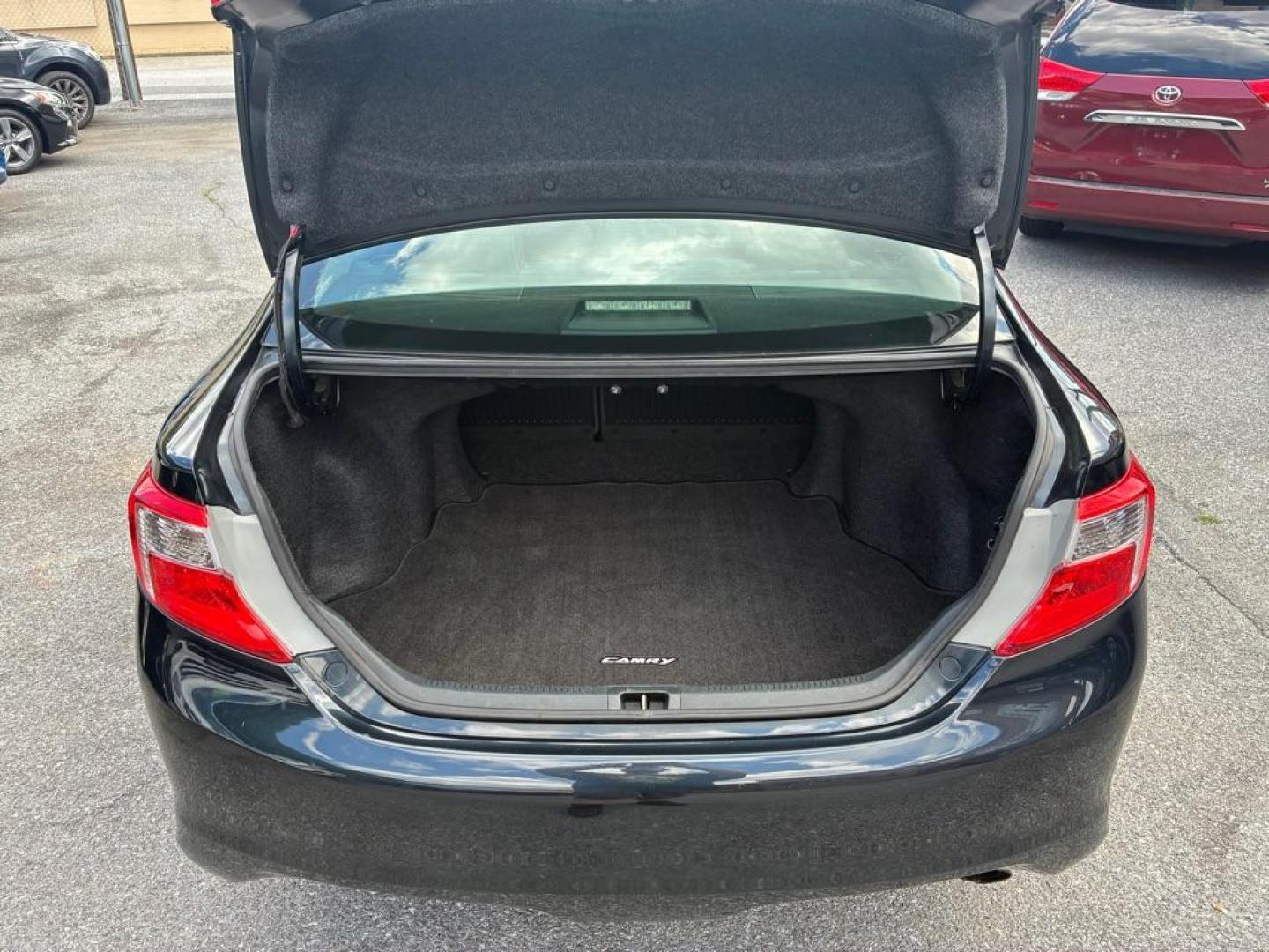 2014 GRAY TOYOTA CAMRY L (4T1BF1FK0EU) with an 2.5L engine, Automatic transmission, located at 117 North Cameron Street, Harrisburg, PA, 17101, (717) 963-8962, 40.267021, -76.875351 - WE FINANCE!!! MOST vehicles are available for financing. Good Credit/ Challenged Credit/ No Credit - ALL Trade-Ins Welcomed!!! APPLY ONLINE or CALL us TODAY Please call us to discuss your cash and/or financing options. Thanks for checking our inventory! We're here to help. - Photo#10