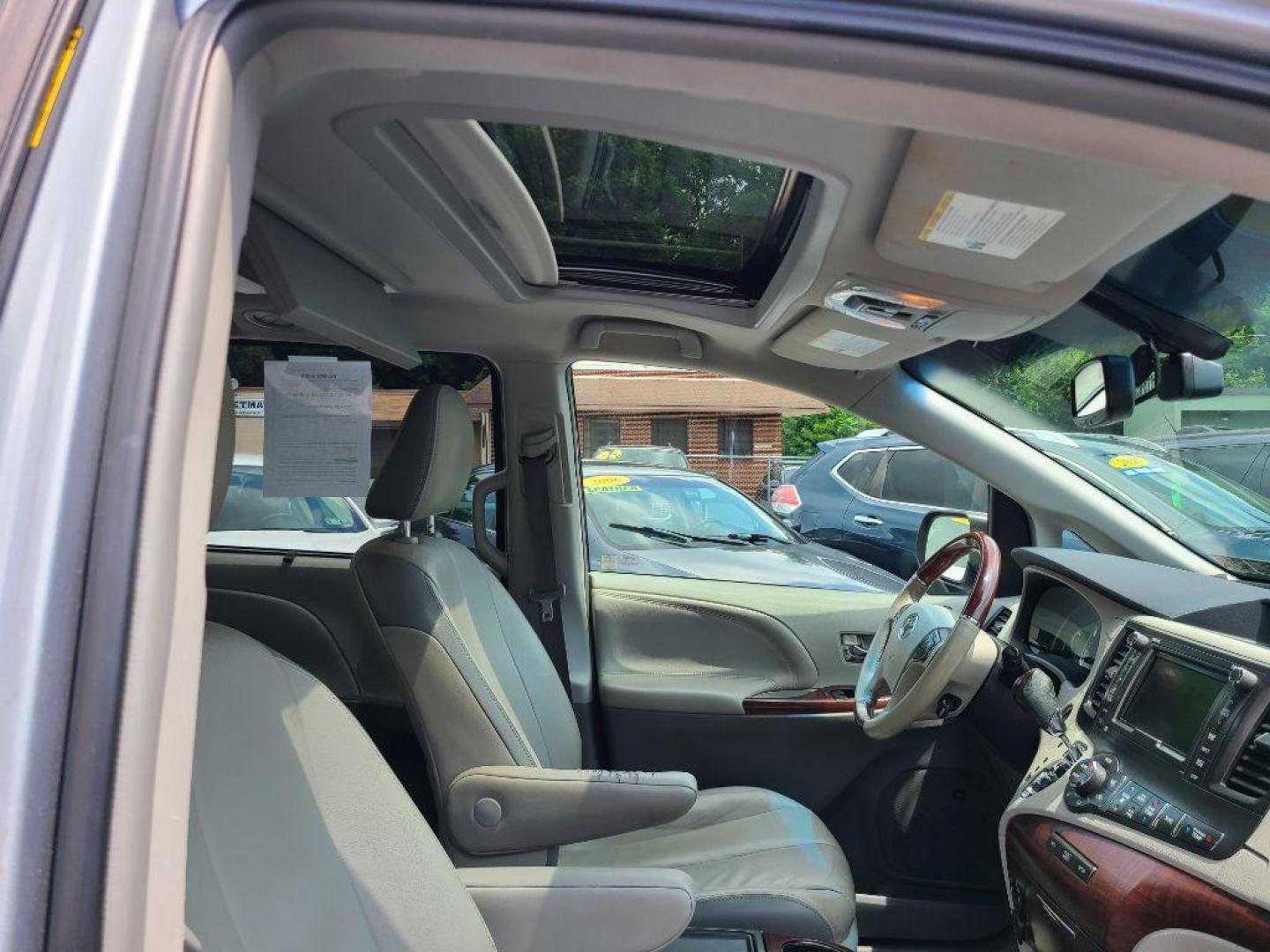 2014 SILVER TOYOTA SIENNA limited (5TDDK3DC7ES) with an 3.5L engine, Automatic transmission, located at 7981 Paxton Street, Harrisburg, PA, 17111, (717) 561-2926, 40.261490, -76.749229 - Photo#19