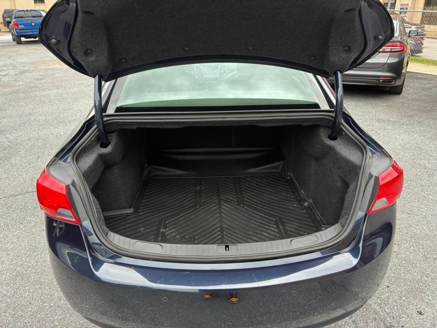 2015 BLUE CHEVROLET IMPALA LT (2G1125S36F9) with an 3.6L engine, Automatic transmission, located at 117 North Cameron Street, Harrisburg, PA, 17101, (717) 963-8962, 40.267021, -76.875351 - WE FINANCE!!! Good Credit/ Challenged Credit/ No Credit - ALL Trade-Ins Welcomed!!! APPLY ONLINE or CALL us TODAY ;) Please call us to discuss your cash and/or financing options. - Photo#10