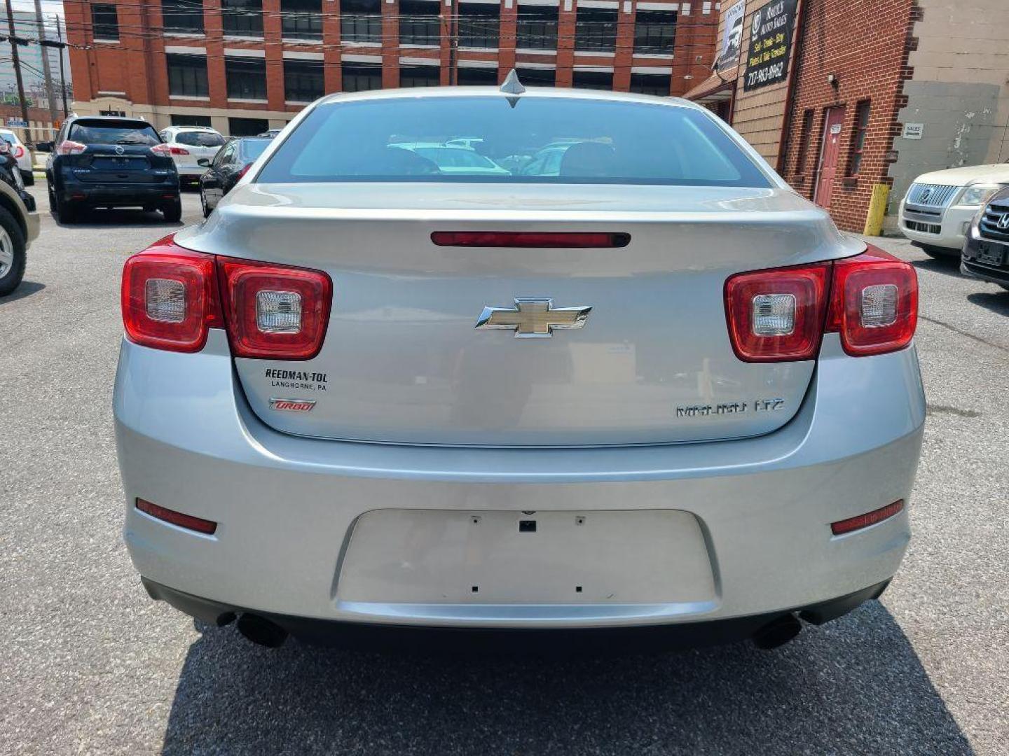 2015 SILVER CHEVROLET MALIBU LTZ (1G11G5SX7FF) with an 2.0L engine, Automatic transmission, located at 117 North Cameron Street, Harrisburg, PA, 17101, (717) 963-8962, 40.267021, -76.875351 - WE FINANCE!!! Good Credit/ Bad Credit/ No Credit - ALL Trade-Ins Welcomed!!! ***Guaranteed Credit Approval*** APPLY ONLINE or CALL us TODAY ;) Internet Prices and Marketplace Prices are SPECIAL discounted ***CASH DEALS*** Retail Prices are higher. Please call us to discuss your cash and finan - Photo#3