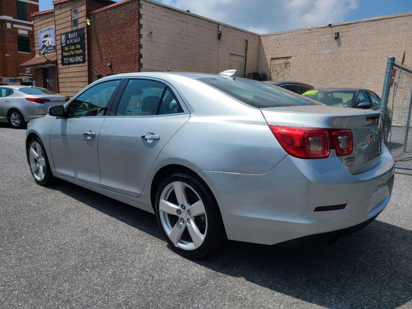 2015 SILVER CHEVROLET MALIBU LTZ (1G11G5SX7FF) with an 2.0L engine, Automatic transmission, located at 117 North Cameron Street, Harrisburg, PA, 17101, (717) 963-8962, 40.267021, -76.875351 - WE FINANCE!!! Good Credit/ Bad Credit/ No Credit - ALL Trade-Ins Welcomed!!! ***Guaranteed Credit Approval*** APPLY ONLINE or CALL us TODAY ;) Internet Prices and Marketplace Prices are SPECIAL discounted ***CASH DEALS*** Retail Prices are higher. Please call us to discuss your cash and finan - Photo#2