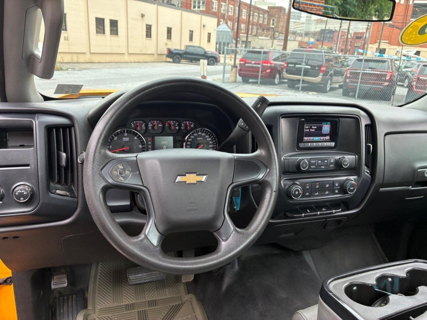 2015 YELLOW CHEVROLET SILVERADO 2500 HEAVY DUTY (1GC0CUEGXFZ) with an 6.0L engine, Automatic transmission, located at 117 North Cameron Street, Harrisburg, PA, 17101, (717) 963-8962, 40.267021, -76.875351- Photo#11