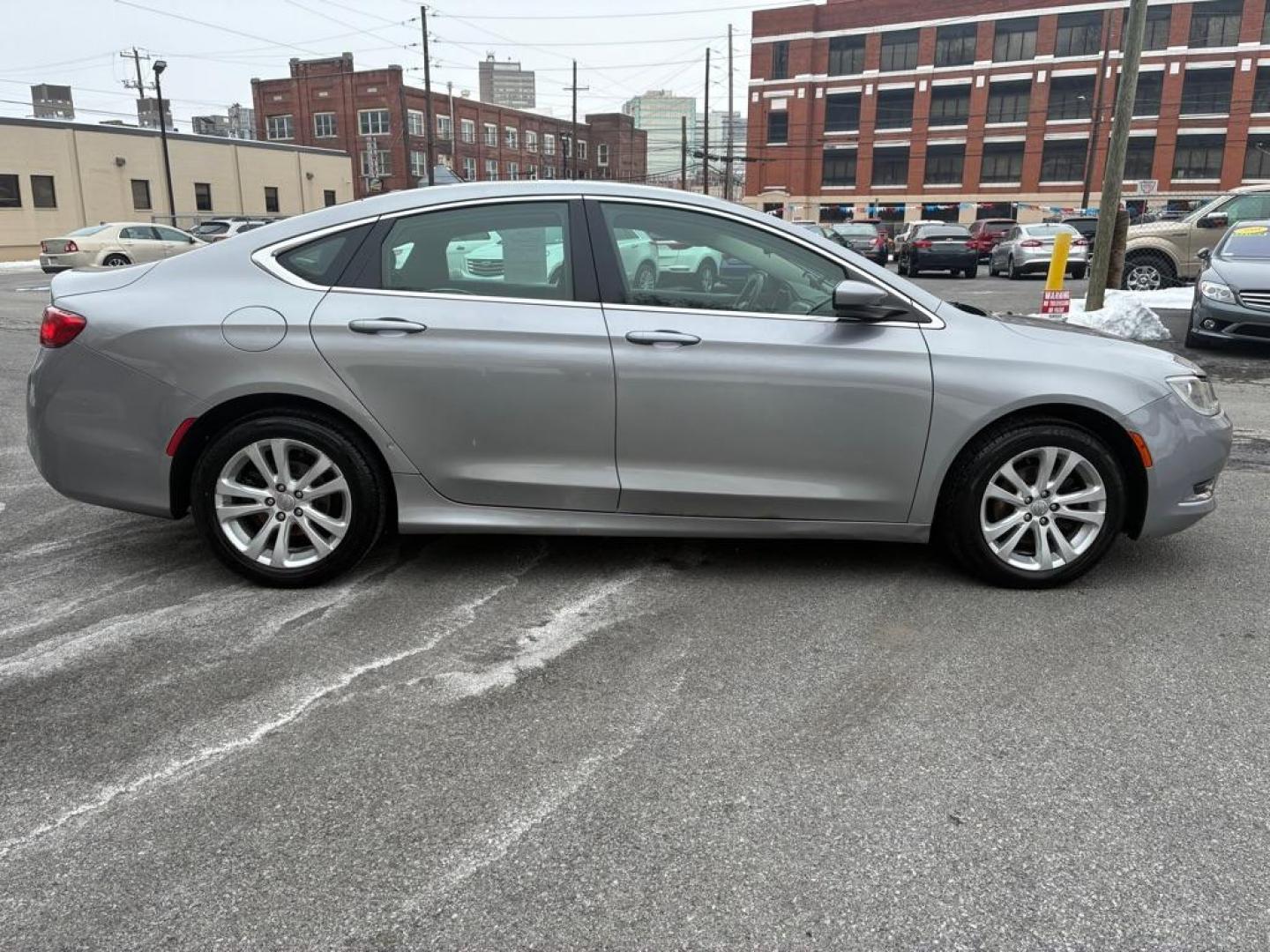 2015 SILVER CHRYSLER 200 LIMITED (1C3CCCAB0FN) with an 2.4L engine, Automatic transmission, located at 117 North Cameron Street, Harrisburg, PA, 17101, (717) 963-8962, 40.267021, -76.875351 - WE FINANCE!!! Good Credit/ Challenged Credit/ No Credit - ALL Trade-Ins Welcomed!!! APPLY ONLINE or CALL us TODAY ;) Please call us to discuss your cash and/or financing options. - Photo#6