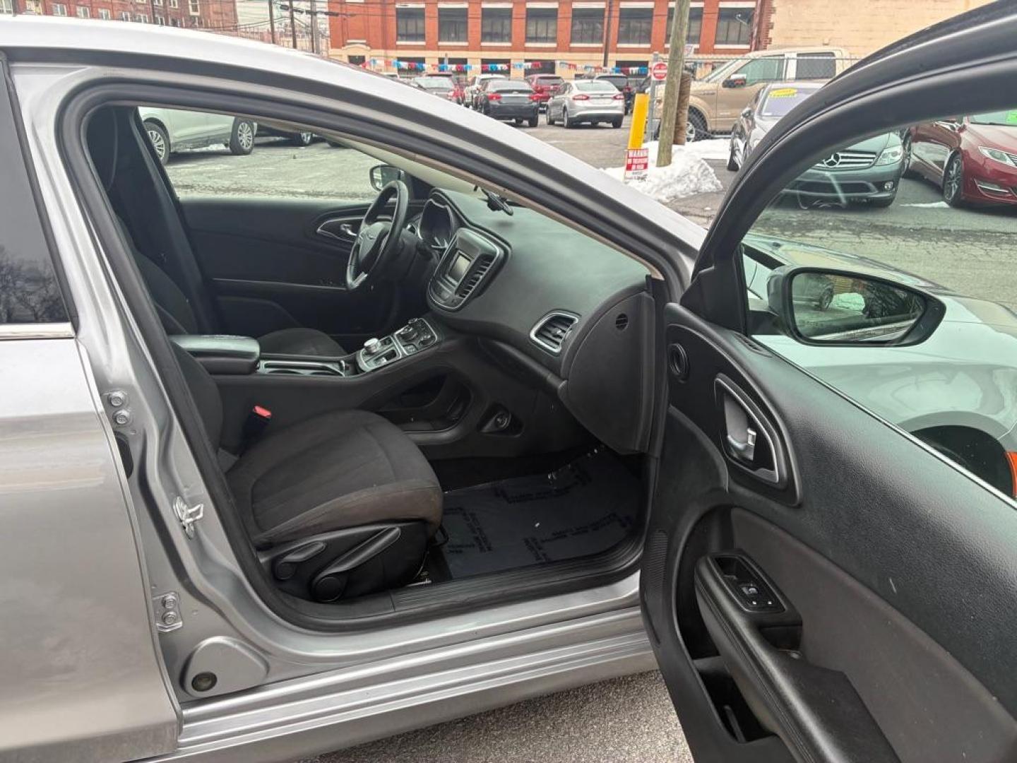 2015 SILVER CHRYSLER 200 LIMITED (1C3CCCAB0FN) with an 2.4L engine, Automatic transmission, located at 117 North Cameron Street, Harrisburg, PA, 17101, (717) 963-8962, 40.267021, -76.875351 - WE FINANCE!!! Good Credit/ Challenged Credit/ No Credit - ALL Trade-Ins Welcomed!!! APPLY ONLINE or CALL us TODAY ;) Please call us to discuss your cash and/or financing options. - Photo#9