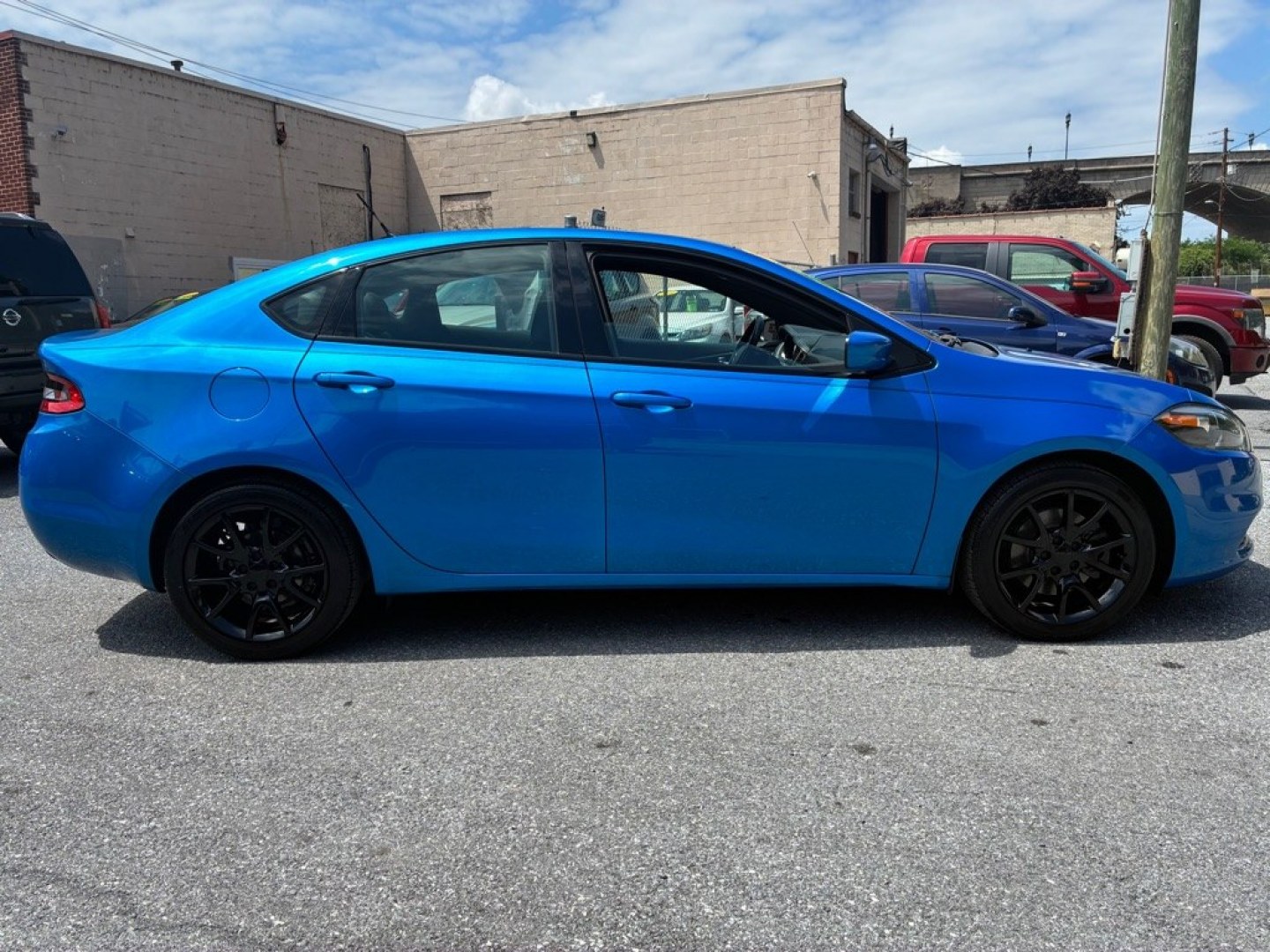 2015 BLUE DODGE DART SXT (1C3CDFBB5FD) with an 2.4L engine, 6-Speed Manual transmission, located at 117 North Cameron Street, Harrisburg, PA, 17101, (717) 963-8962, 40.267021, -76.875351- Photo#5