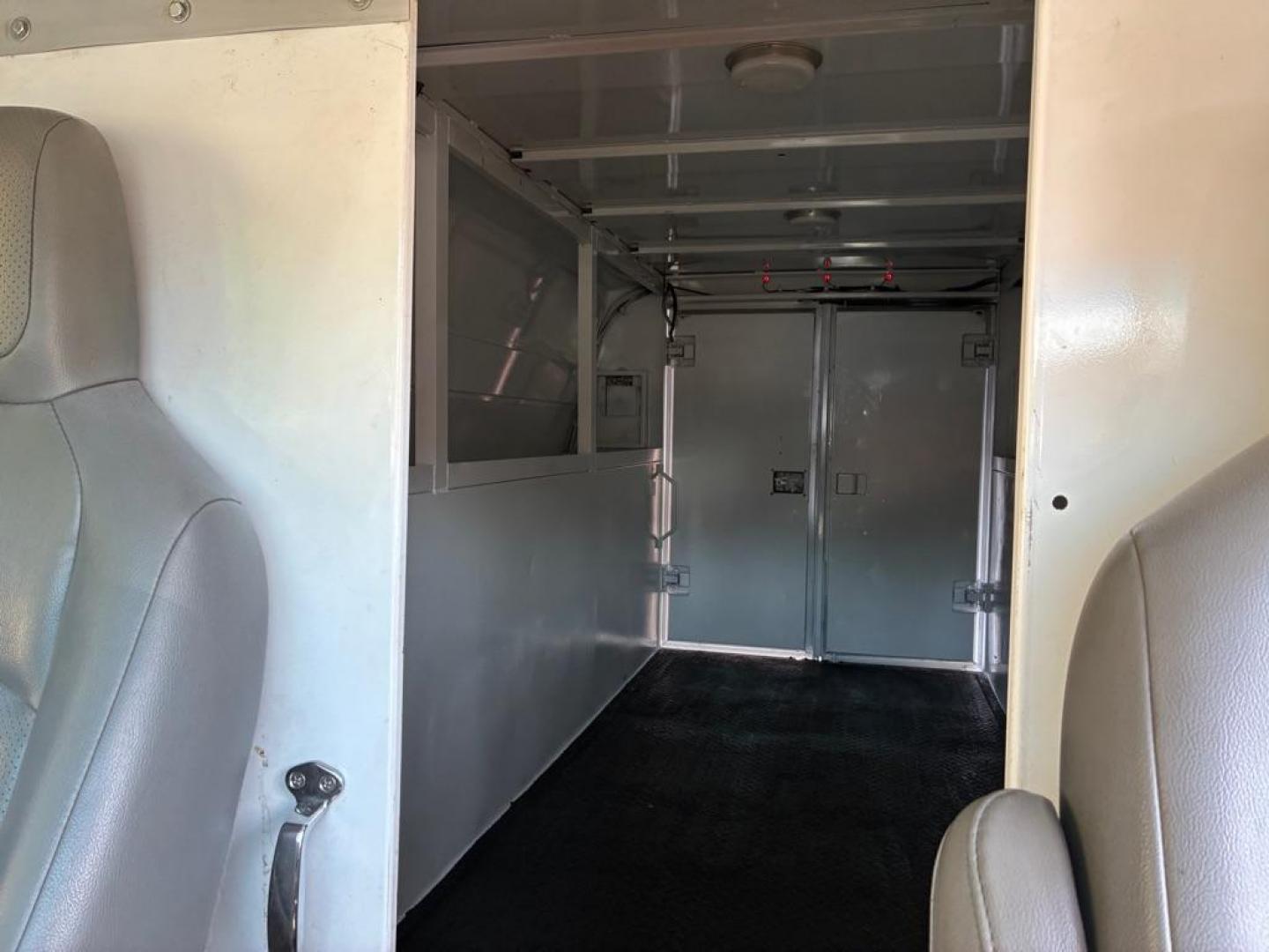 2015 WHITE FORD ECONOLINE E350 SUPER DUTY CUTAWAY VAN (1FDWE3FL6FD) with an 5.4L engine, Automatic transmission, located at 117 North Cameron Street, Harrisburg, PA, 17101, (717) 963-8962, 40.267021, -76.875351 - Utility box. WE FINANCE!!! MOST vehicles are available for financing. Good Credit/ Challenged Credit/ No Credit - ALL Trade-Ins Welcomed!!! APPLY ONLINE or CALL us TODAY Please call us to discuss your cash and/or financing options. Thanks for checking our inventory! We're here to he - Photo#18
