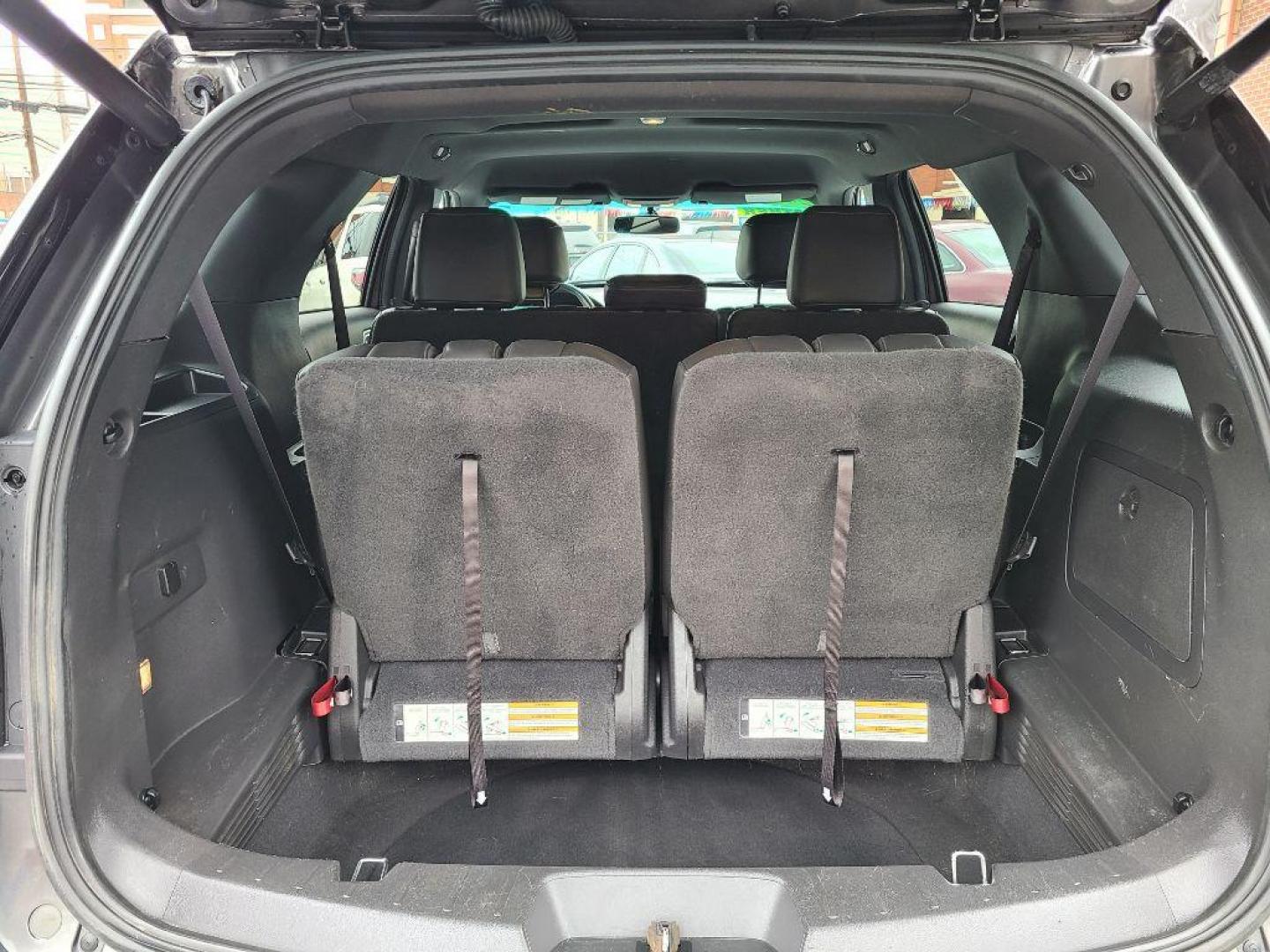 2015 GRAY FORD EXPLORER XLT (1FM5K8D89FG) with an 3.5L engine, Automatic transmission, located at 117 North Cameron Street, Harrisburg, PA, 17101, (717) 963-8962, 40.267021, -76.875351 - WE FINANCE!!! Good Credit/ Bad Credit/ No Credit - ALL Trade-Ins Welcomed!!! ***Guaranteed Credit Approval*** APPLY ONLINE or CALL us TODAY ;) Internet Prices and Marketplace Prices are SPECIAL discounted ***CASH DEALS*** Retail Prices are higher. Please call us to discuss your cash and finan - Photo#10