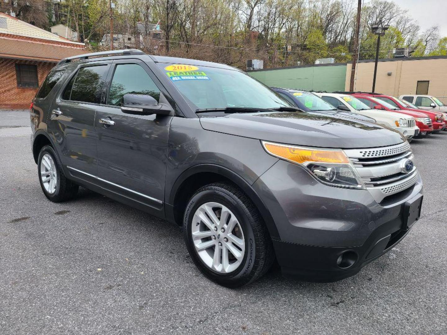 2015 GRAY FORD EXPLORER XLT (1FM5K8D89FG) with an 3.5L engine, Automatic transmission, located at 117 North Cameron Street, Harrisburg, PA, 17101, (717) 963-8962, 40.267021, -76.875351 - WE FINANCE!!! Good Credit/ Bad Credit/ No Credit - ALL Trade-Ins Welcomed!!! ***Guaranteed Credit Approval*** APPLY ONLINE or CALL us TODAY ;) Internet Prices and Marketplace Prices are SPECIAL discounted ***CASH DEALS*** Retail Prices are higher. Please call us to discuss your cash and finan - Photo#6