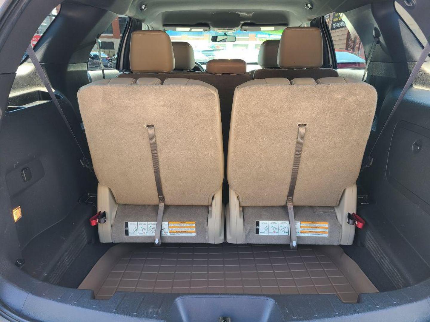 2015 WHITE FORD EXPLORER XLT (1FM5K8D82FG) with an 3.5L engine, Automatic transmission, located at 117 North Cameron Street, Harrisburg, PA, 17101, (717) 963-8962, 40.267021, -76.875351 - WE FINANCE!!! Good Credit/ Bad Credit/ No Credit - ALL Trade-Ins Welcomed!!! ***Guaranteed Credit Approval*** APPLY ONLINE or CALL us TODAY ;) Internet Prices and Marketplace Prices are SPECIAL discounted ***CASH DEALS*** Retail Prices are higher. Please call us to discuss your cash and finan - Photo#15