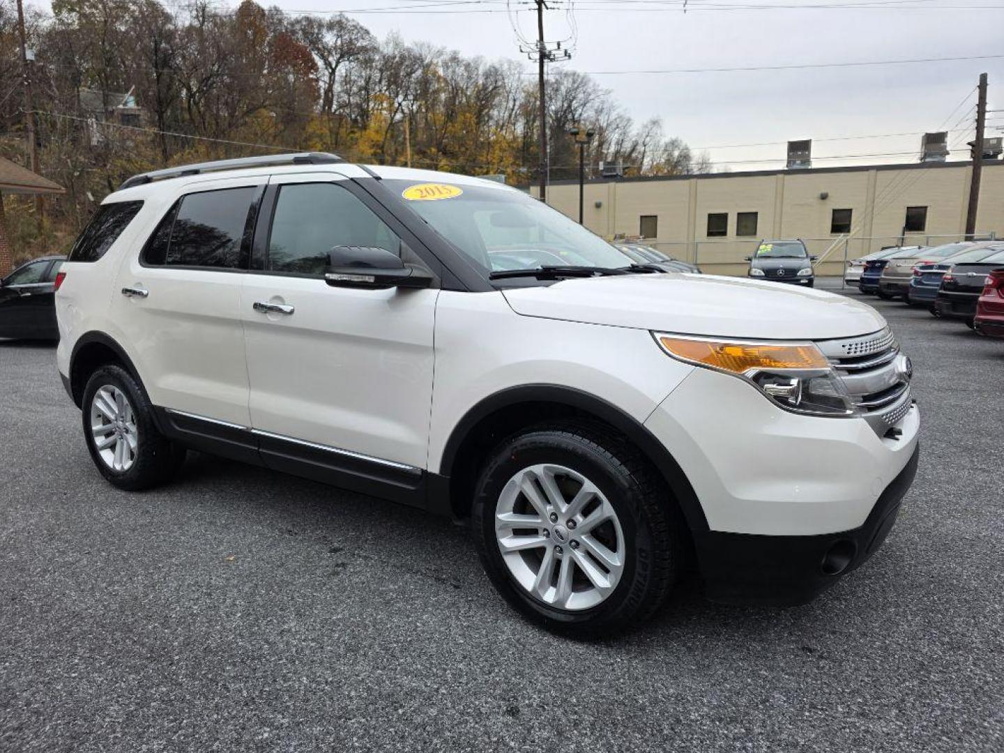 2015 WHITE FORD EXPLORER XLT (1FM5K8D89FG) with an 3.5L engine, Automatic transmission, located at 117 North Cameron Street, Harrisburg, PA, 17101, (717) 963-8962, 40.267021, -76.875351 - WE FINANCE!!! Good Credit/ Bad Credit/ No Credit - ALL Trade-Ins Welcomed!!! ***Guaranteed Credit Approval*** APPLY ONLINE or CALL us TODAY ;) Please call us to discuss your cash and financing options. - Photo#10