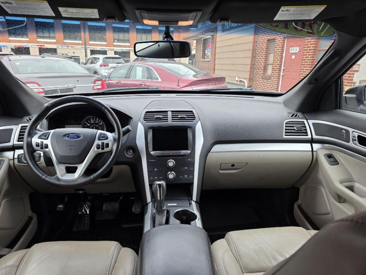 2015 WHITE FORD EXPLORER XLT (1FM5K8D89FG) with an 3.5L engine, Automatic transmission, located at 117 North Cameron Street, Harrisburg, PA, 17101, (717) 963-8962, 40.267021, -76.875351 - WE FINANCE!!! Good Credit/ Bad Credit/ No Credit - ALL Trade-Ins Welcomed!!! ***Guaranteed Credit Approval*** APPLY ONLINE or CALL us TODAY ;) Please call us to discuss your cash and financing options. - Photo#14