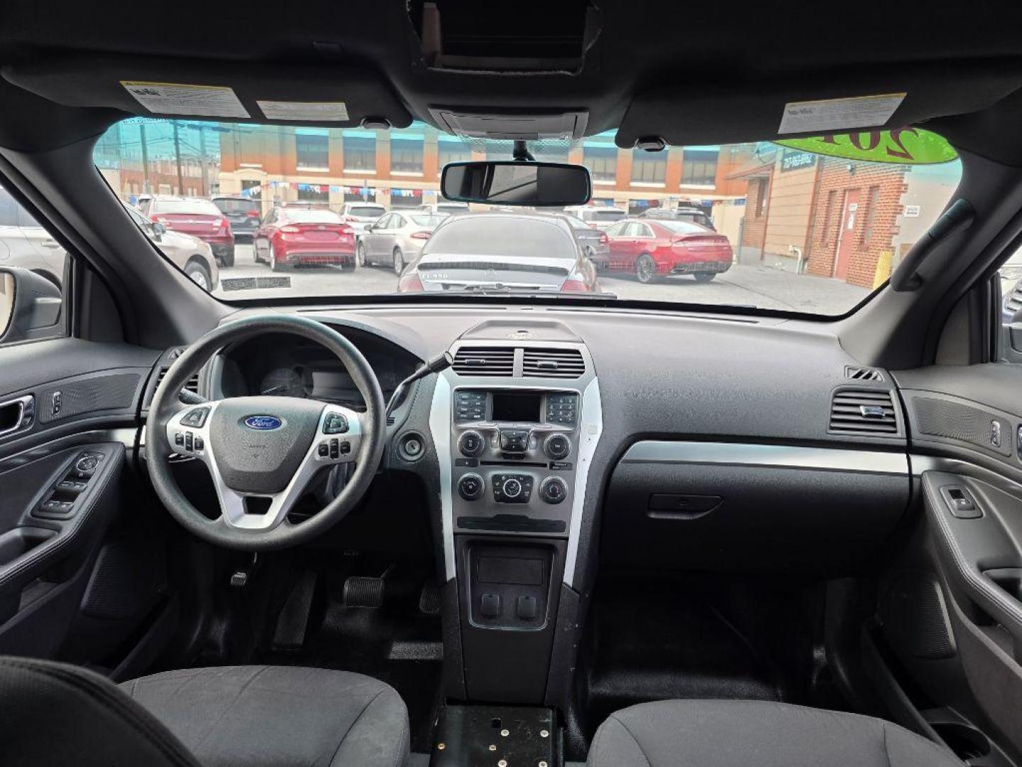 2015 BLACK FORD EXPLORER POLICE INTERCEPTOR (1FM5K8AR4FG) with an 3.7L engine, Automatic transmission, located at 117 North Cameron Street, Harrisburg, PA, 17101, (717) 963-8962, 40.267021, -76.875351 - WE FINANCE!!! Good Credit/ Bad Credit/ No Credit - ALL Trade-Ins Welcomed!!! ***Guaranteed Credit Approval*** APPLY ONLINE or CALL us TODAY ;) Please call us to discuss your cash and financing options. - Photo#8