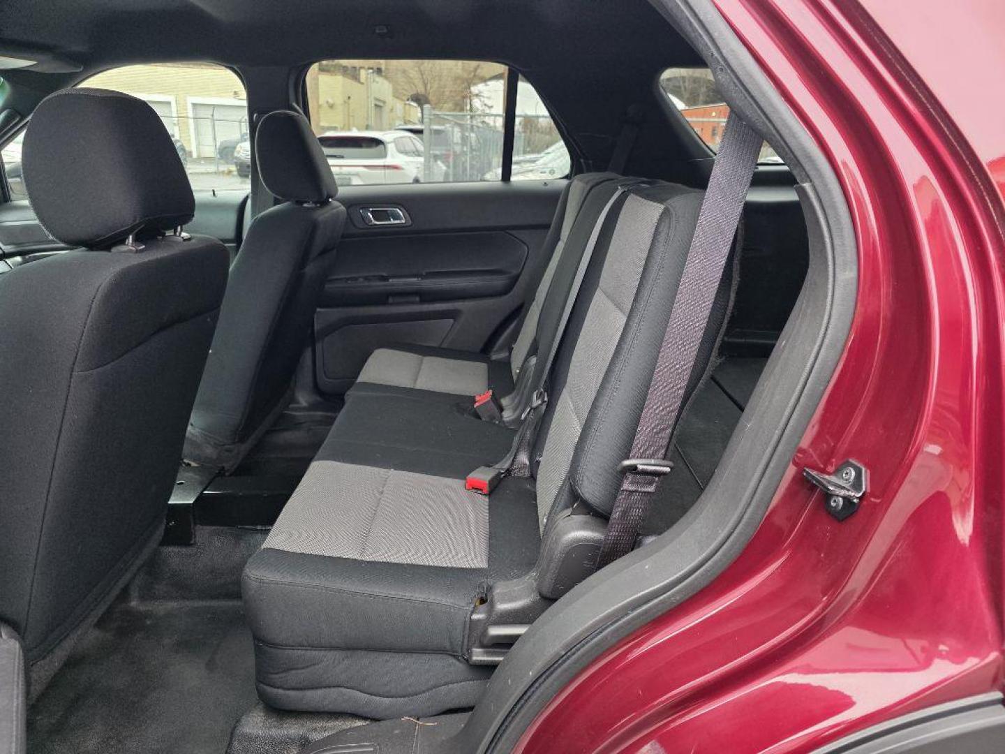 2015 BURG FORD EXPLORER POLICE INTERCEPTOR (1FM5K8AR9FG) with an 3.7L engine, Automatic transmission, located at 117 North Cameron Street, Harrisburg, PA, 17101, (717) 963-8962, 40.267021, -76.875351 - WE FINANCE!!! Good Credit/ Challenged Credit/ No Credit - ALL Trade-Ins Welcomed!!! APPLY ONLINE or CALL us TODAY ;) Please call us to discuss your cash and/or financing options. - Photo#12