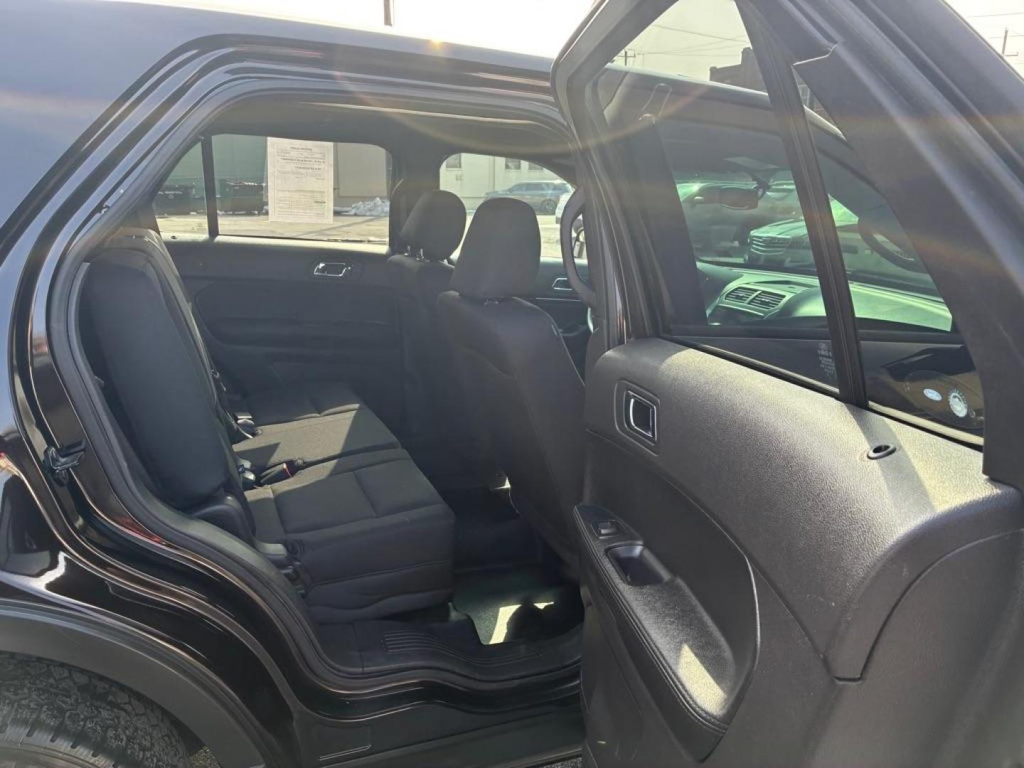 2015 BROWN FORD EXPLORER POLICE INTERCEPTOR (1FM5K8AR9FG) with an 3.7L engine, Automatic transmission, located at 117 North Cameron Street, Harrisburg, PA, 17101, (717) 963-8962, 40.267021, -76.875351 - WE FINANCE!!! Good Credit/ Challenged Credit/ No Credit - ALL Trade-Ins Welcomed!!! APPLY ONLINE or CALL us TODAY ;) Please call us to discuss your cash and/or financing options. - Photo#8