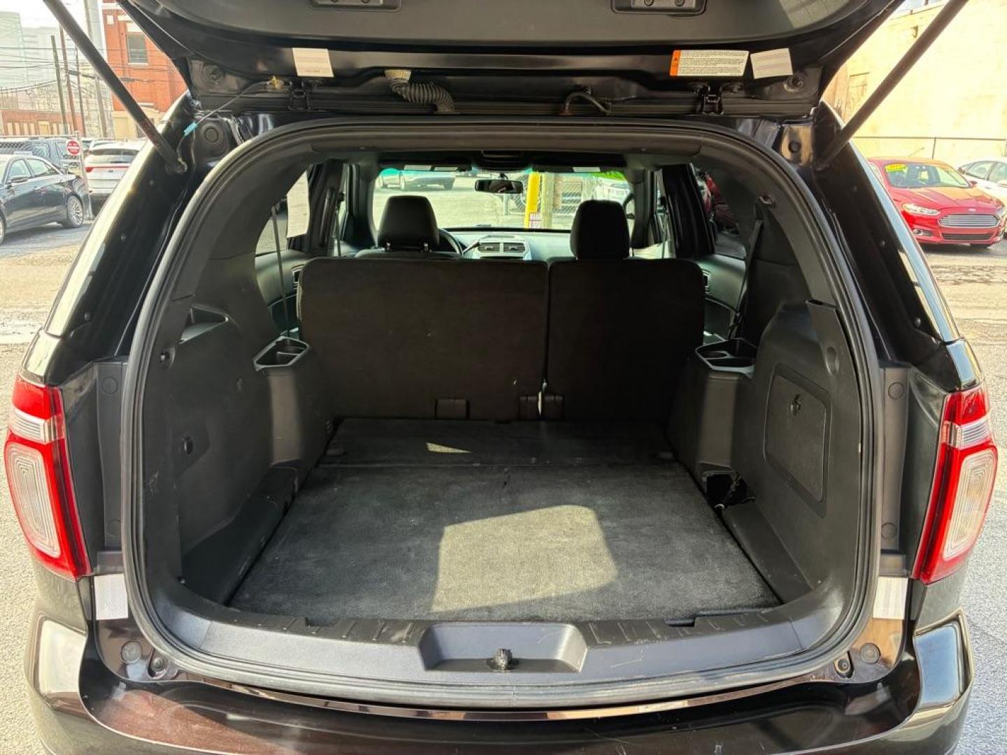 2015 BROWN FORD EXPLORER POLICE INTERCEPTOR (1FM5K8AR9FG) with an 3.7L engine, Automatic transmission, located at 117 North Cameron Street, Harrisburg, PA, 17101, (717) 963-8962, 40.267021, -76.875351 - WE FINANCE!!! Good Credit/ Challenged Credit/ No Credit - ALL Trade-Ins Welcomed!!! APPLY ONLINE or CALL us TODAY ;) Please call us to discuss your cash and/or financing options. - Photo#9