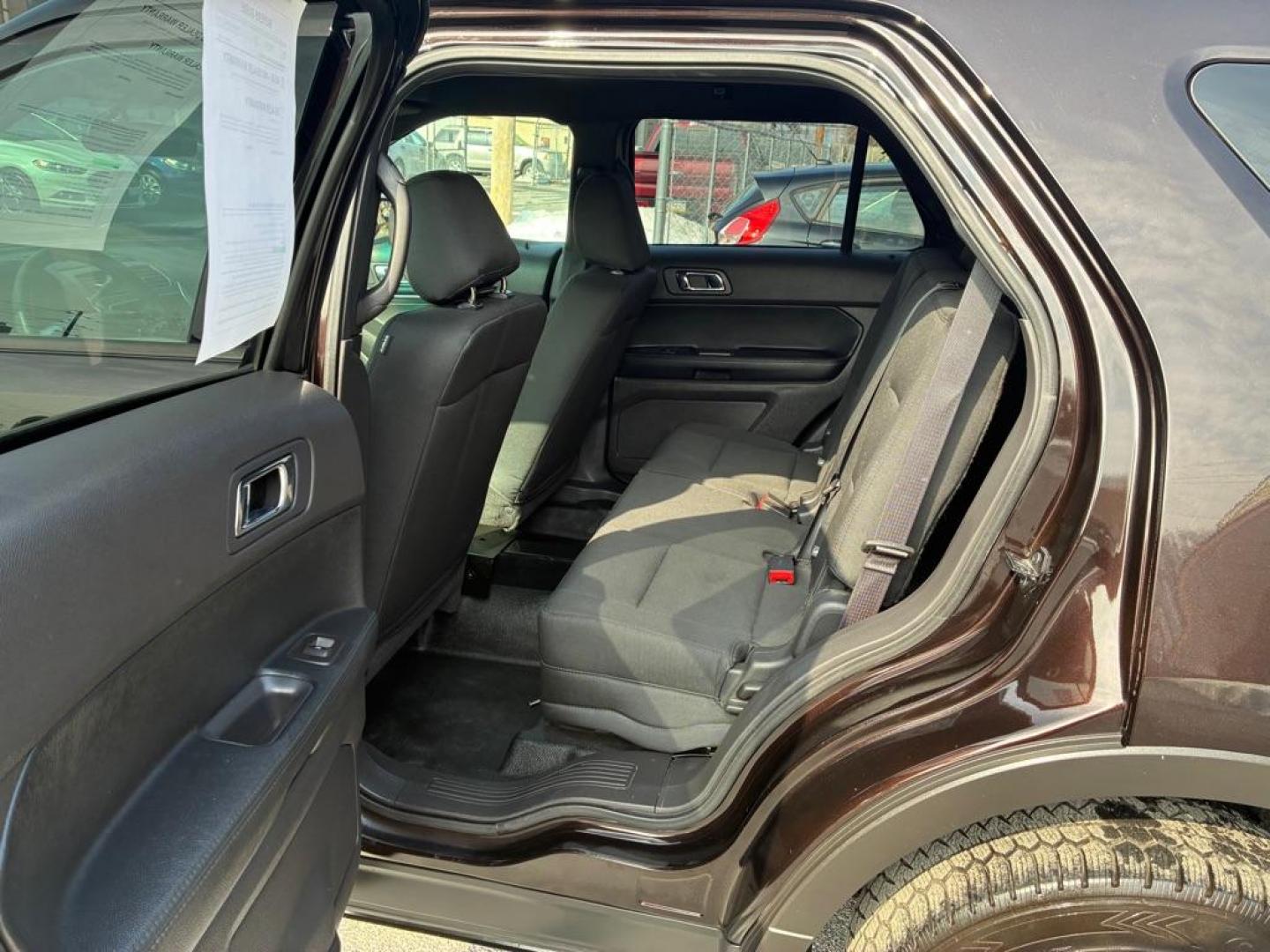 2015 BROWN FORD EXPLORER POLICE INTERCEPTOR (1FM5K8AR9FG) with an 3.7L engine, Automatic transmission, located at 117 North Cameron Street, Harrisburg, PA, 17101, (717) 963-8962, 40.267021, -76.875351 - WE FINANCE!!! Good Credit/ Challenged Credit/ No Credit - ALL Trade-Ins Welcomed!!! APPLY ONLINE or CALL us TODAY ;) Please call us to discuss your cash and/or financing options. - Photo#10