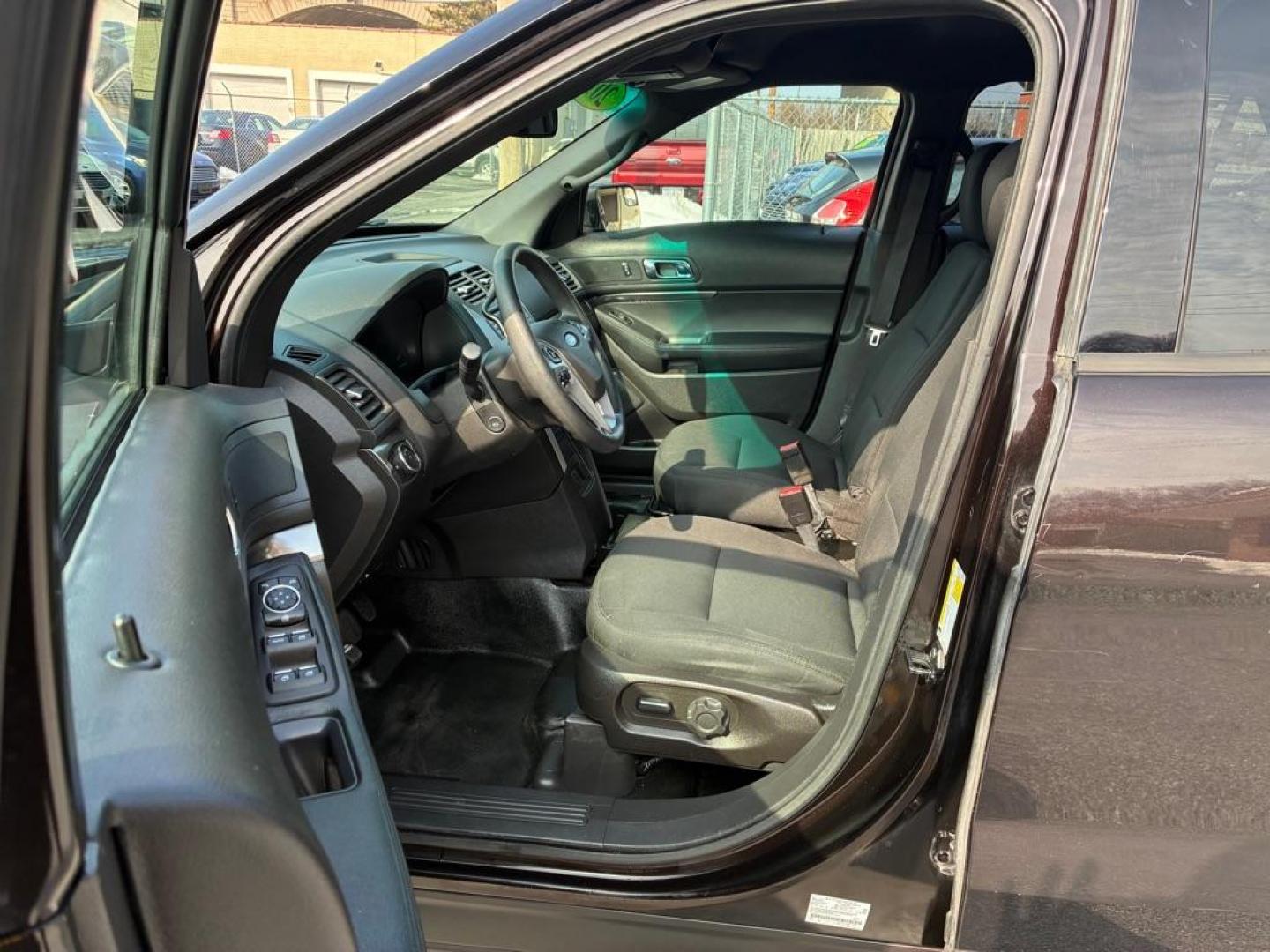 2015 BROWN FORD EXPLORER POLICE INTERCEPTOR (1FM5K8AR9FG) with an 3.7L engine, Automatic transmission, located at 117 North Cameron Street, Harrisburg, PA, 17101, (717) 963-8962, 40.267021, -76.875351 - WE FINANCE!!! Good Credit/ Challenged Credit/ No Credit - ALL Trade-Ins Welcomed!!! APPLY ONLINE or CALL us TODAY ;) Please call us to discuss your cash and/or financing options. - Photo#12