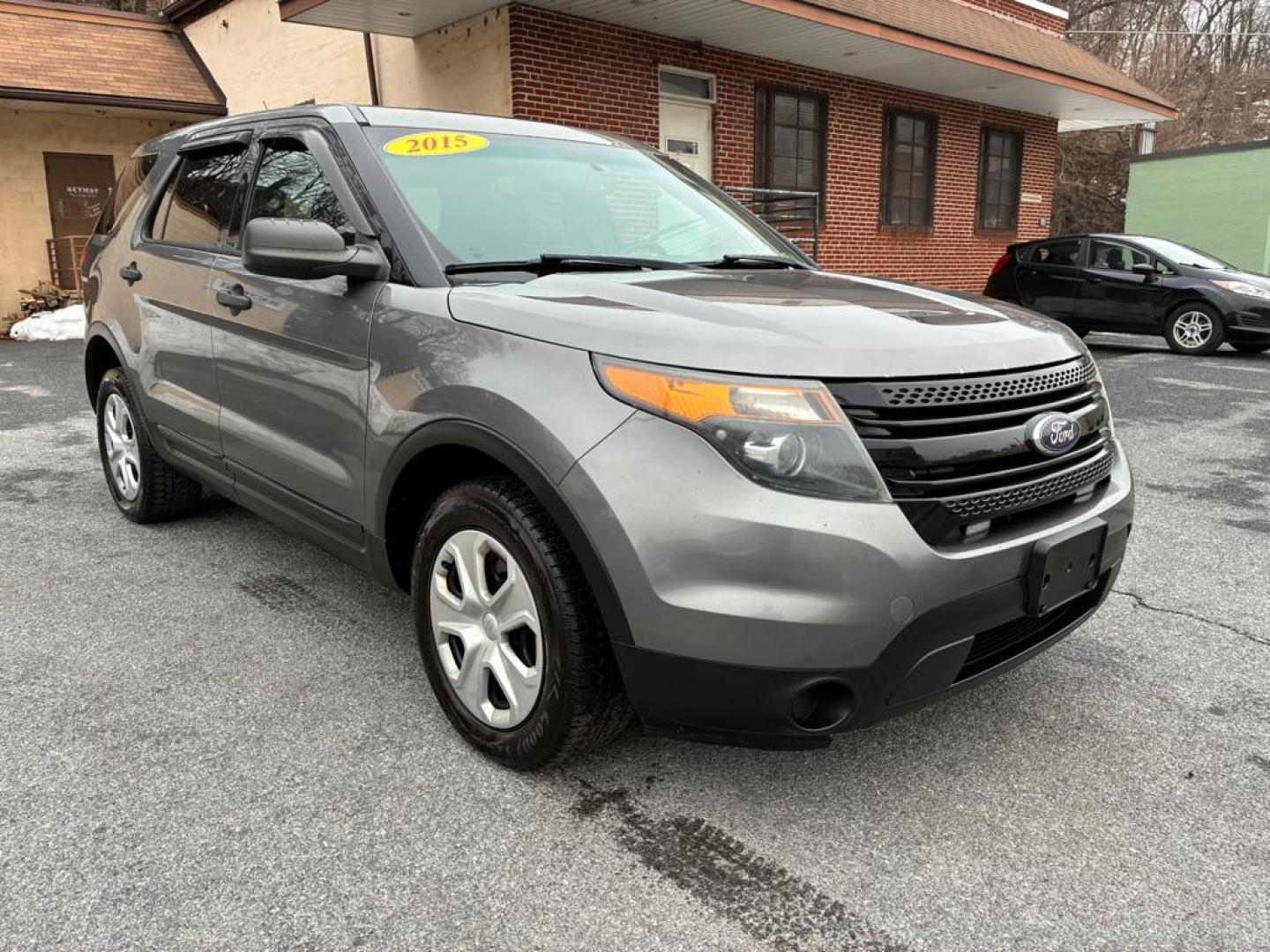 2015 GRAY FORD EXPLORER POLICE INTERCEPTOR (1FM5K8AR7FG) with an 3.7L engine, Automatic transmission, located at 117 North Cameron Street, Harrisburg, PA, 17101, (717) 963-8962, 40.267021, -76.875351 - WE FINANCE!!! Good Credit/ Challenged Credit/ No Credit - ALL Trade-Ins Welcomed!!! APPLY ONLINE or CALL us TODAY ;) Please call us to discuss your cash and/or financing options. - Photo#6
