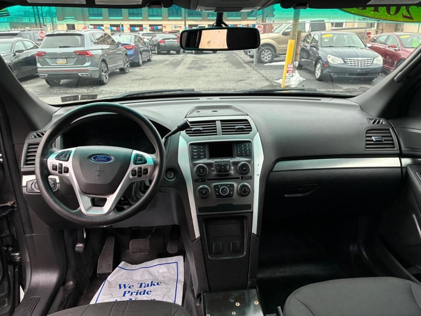 2015 GRAY FORD EXPLORER POLICE INTERCEPTOR (1FM5K8AR7FG) with an 3.7L engine, Automatic transmission, located at 117 North Cameron Street, Harrisburg, PA, 17101, (717) 963-8962, 40.267021, -76.875351 - WE FINANCE!!! Good Credit/ Challenged Credit/ No Credit - ALL Trade-Ins Welcomed!!! APPLY ONLINE or CALL us TODAY ;) Please call us to discuss your cash and/or financing options. - Photo#13