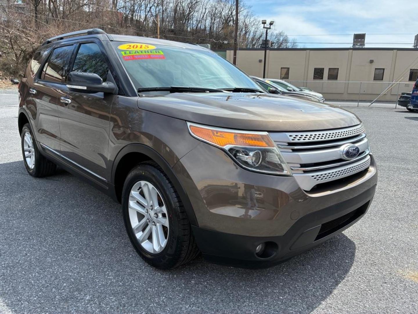2015 BROWN FORD EXPLORER XLT (1FM5K8D84FG) with an 3.5L engine, Automatic transmission, located at 117 North Cameron Street, Harrisburg, PA, 17101, (717) 963-8962, 40.267021, -76.875351 - Photo#6
