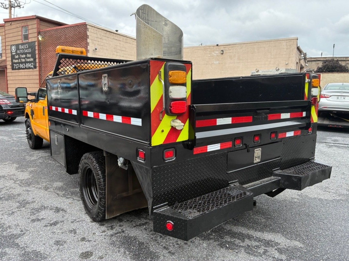 2015 YELLOW FORD F350 SUPER DUTY (1FD8W3G68FE) with an 6.2L engine, Automatic transmission, located at 131 N Cameron st, Harrisburg, PA, 17101, (717) 561-2926, 40.267086, -76.875374 - Vehicle Features: Hard Top 8-Cylinder Flex Natural A/T Power Steering GRY Vinyl Seats A/C Power Windows Power Door Locks Driver Air Bag WE FINANCE!!! MOST vehicles are available for financing. Good Credit/ Challenged Credit/ No Credit - ALL Trade-Ins Welcomed!!! APPLY ONLINE or C- Photo#2