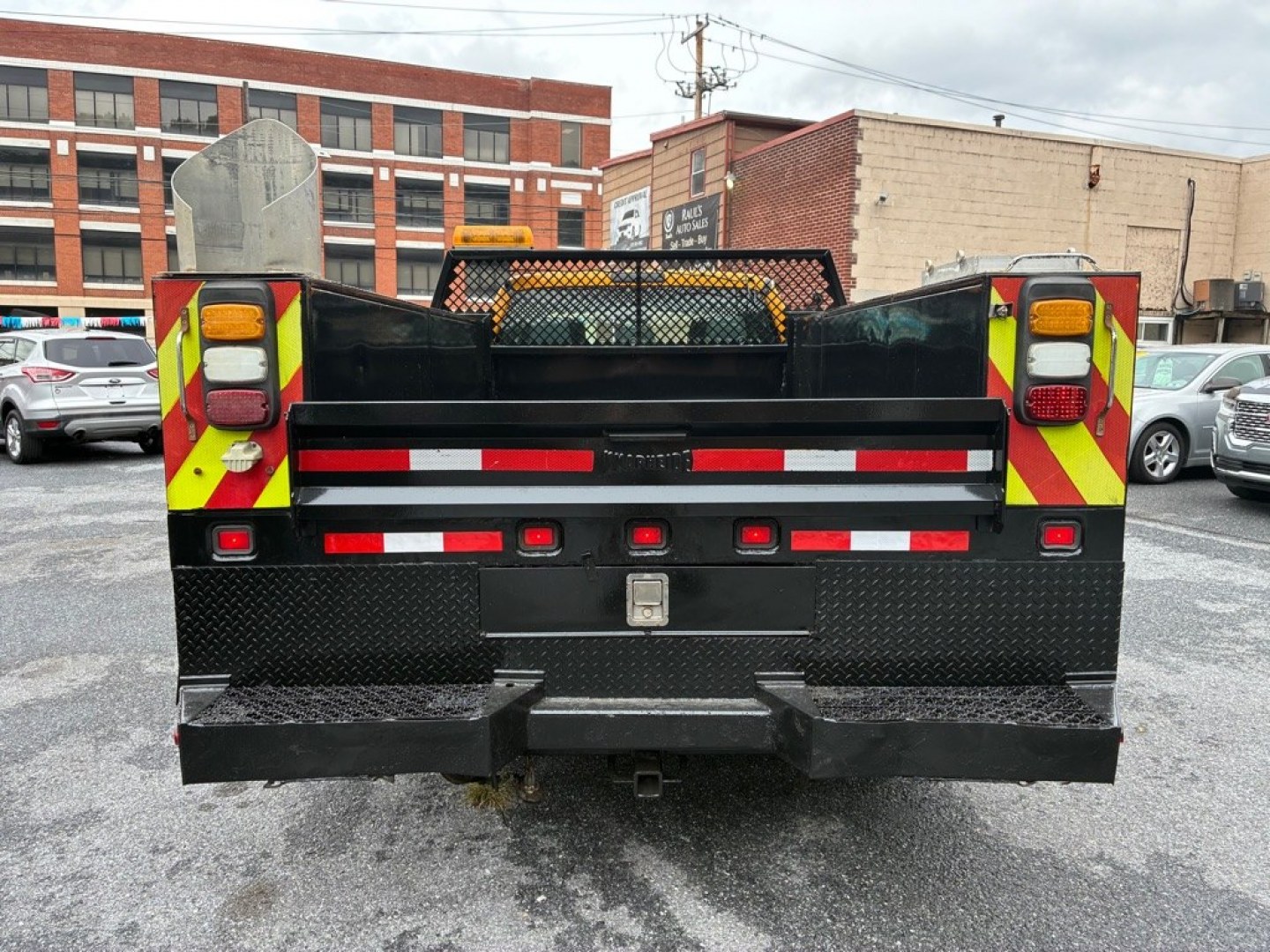 2015 YELLOW FORD F350 SUPER DUTY (1FD8W3G68FE) with an 6.2L engine, Automatic transmission, located at 131 N Cameron st, Harrisburg, PA, 17101, (717) 561-2926, 40.267086, -76.875374 - Vehicle Features: Hard Top 8-Cylinder Flex Natural A/T Power Steering GRY Vinyl Seats A/C Power Windows Power Door Locks Driver Air Bag WE FINANCE!!! MOST vehicles are available for financing. Good Credit/ Challenged Credit/ No Credit - ALL Trade-Ins Welcomed!!! APPLY ONLINE or C- Photo#3