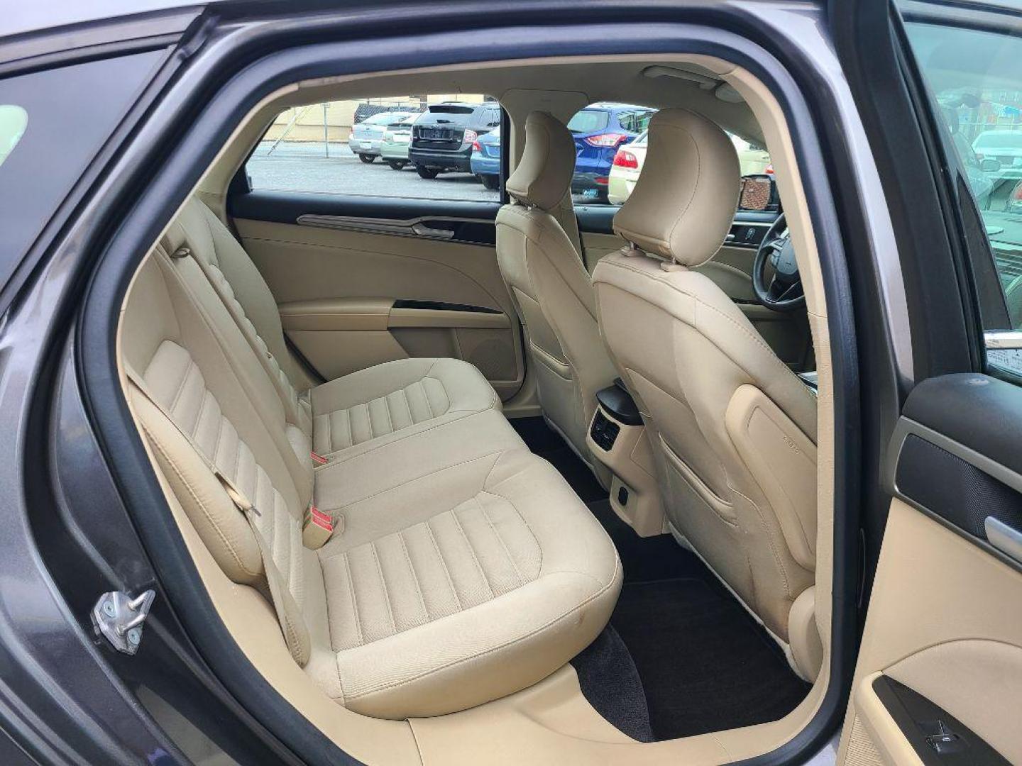 2015 GRAY FORD FUSION SE (1FA6P0H76F5) with an 2.5L engine, Automatic transmission, located at 117 North Cameron Street, Harrisburg, PA, 17101, (717) 963-8962, 40.267021, -76.875351 - WE FINANCE!!! Good Credit/ Bad Credit/ No Credit - ALL Trade-Ins Welcomed!!! ***Guaranteed Credit Approval*** APPLY ONLINE or CALL us TODAY ;) Internet Prices and Marketplace Prices are SPECIAL discounted ***CASH DEALS*** Retail Prices are higher. Please call us to discuss your cash and finan - Photo#12