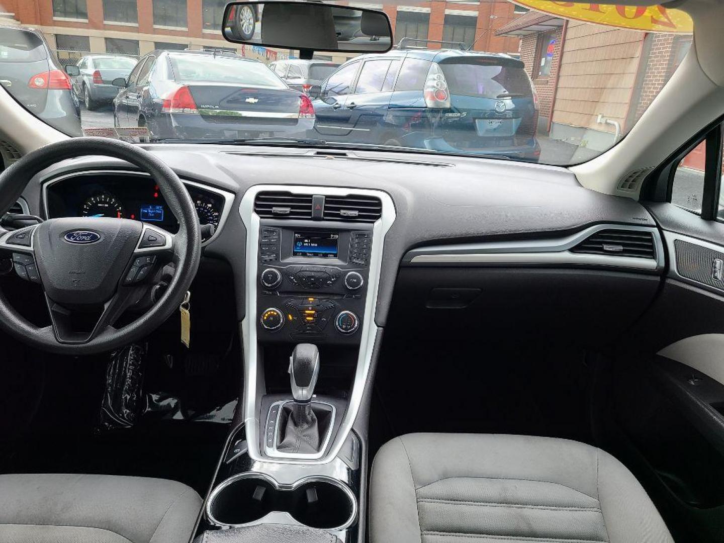 2015 WHITE FORD FUSION S (3FA6P0G78FR) with an 2.5L engine, Automatic transmission, located at 117 North Cameron Street, Harrisburg, PA, 17101, (717) 963-8962, 40.267021, -76.875351 - Photo#9