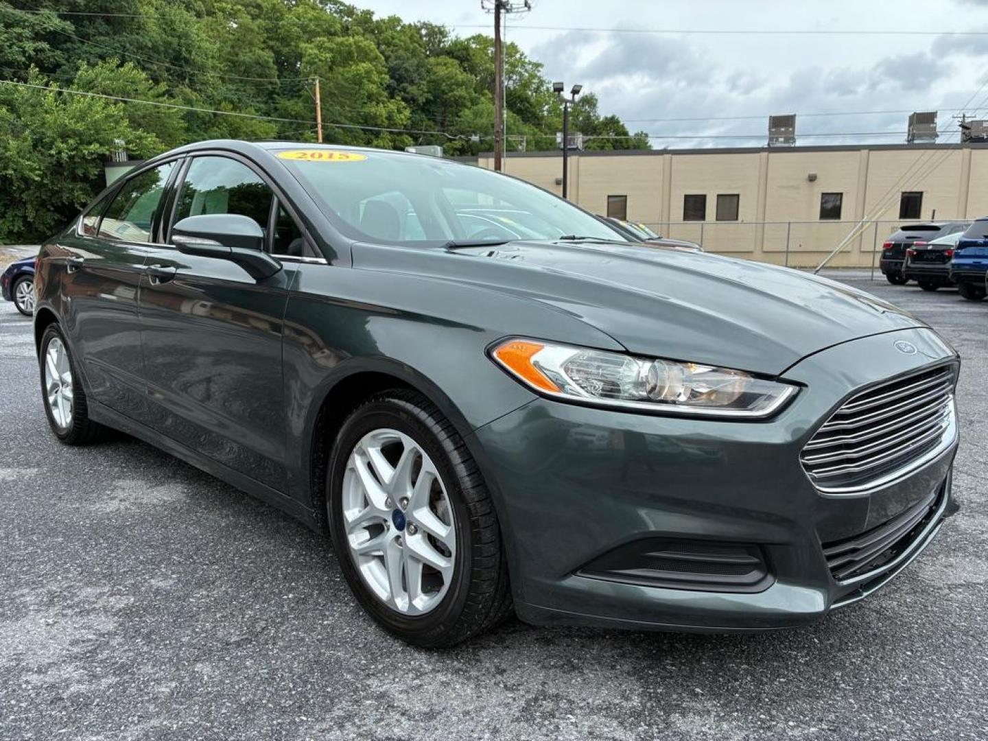 2015 GREEN FORD FUSION SE (3FA6P0HD4FR) with an 1.5L engine, Automatic transmission, located at 117 North Cameron Street, Harrisburg, PA, 17101, (717) 963-8962, 40.267021, -76.875351 - WE FINANCE!!! MOST vehicles are available for financing. Good Credit/ Challenged Credit/ No Credit - ALL Trade-Ins Welcomed!!! APPLY ONLINE or CALL us TODAY Please call us to discuss your cash and/or financing options. Thanks for checking our inventory! We're here to help.- Photo#6
