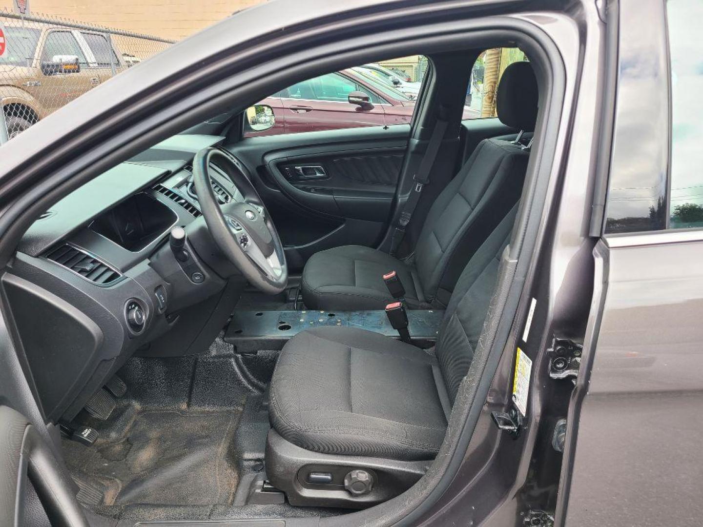 2015 GRAY FORD TAURUS POLICE INTERCEPTOR (1FAHP2MK4FG) with an 3.7L engine, Automatic transmission, located at 117 North Cameron Street, Harrisburg, PA, 17101, (717) 963-8962, 40.267021, -76.875351 - WE FINANCE!!! Good Credit/ Bad Credit/ No Credit - ALL Trade-Ins Welcomed!!! ***Guaranteed Credit Approval*** APPLY ONLINE or CALL us TODAY ;) Please call us to discuss your cash and financing options. - Photo#12