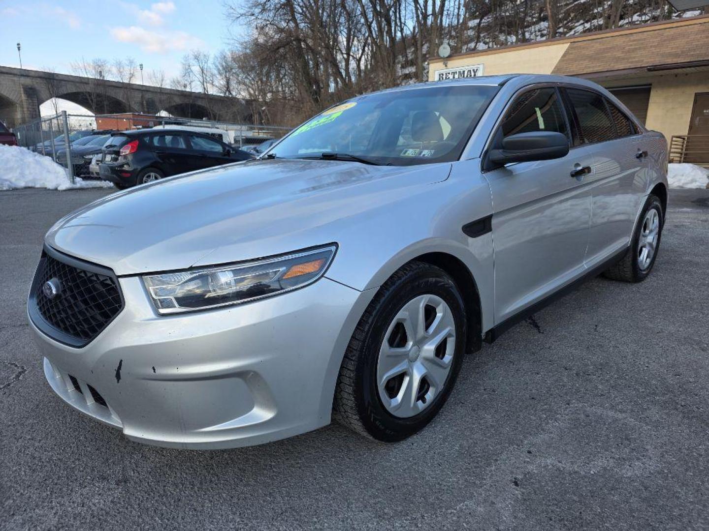 2015 SILVER FORD TAURUS POLICE INTERCEPTOR (1FAHP2MKXFG) with an 3.7L engine, Automatic transmission, located at 117 North Cameron Street, Harrisburg, PA, 17101, (717) 963-8962, 40.267021, -76.875351 - WE FINANCE!!! Good Credit/ Challenged Credit/ No Credit - ALL Trade-Ins Welcomed!!! APPLY ONLINE or CALL us TODAY ;) Please call us to discuss your cash and/or financing options. - Photo#0