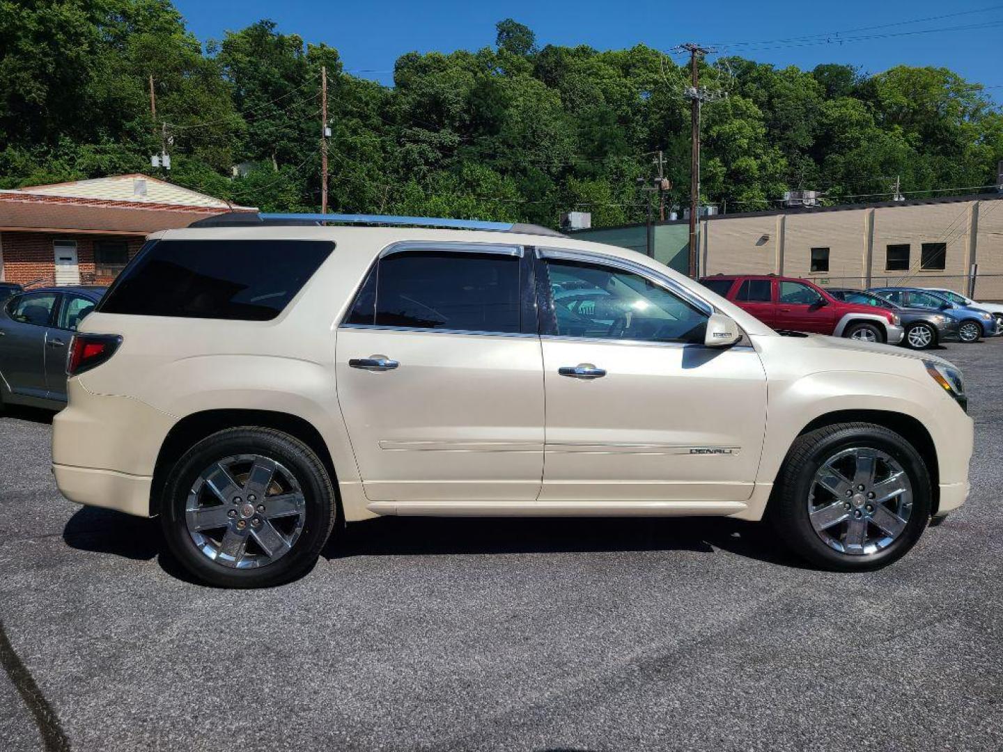 2015 WHITE GMC ACADIA DENALI (1GKKVTKD7FJ) with an 3.6L engine, Automatic transmission, located at 7981 Paxton Street, Harrisburg, PA, 17111, (717) 561-2926, 40.261490, -76.749229 - WE FINANCE!!! Good Credit/ Bad Credit/ No Credit - ALL Trade-Ins Welcomed!!! ***Guaranteed Credit Approval*** APPLY ONLINE or CALL us TODAY ;) Internet Prices and Marketplace Prices are SPECIAL discounted ***CASH DEALS*** Retail Prices are higher. Please call us to discuss your cash and finan - Photo#5