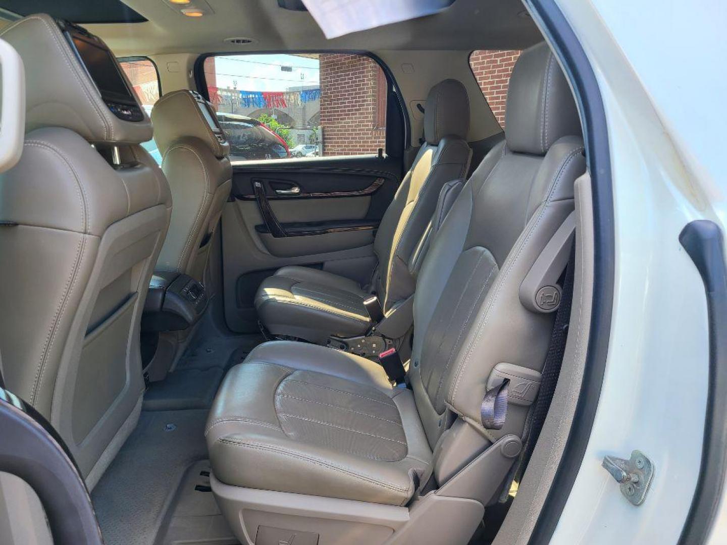 2015 WHITE GMC ACADIA DENALI (1GKKVTKD7FJ) with an 3.6L engine, Automatic transmission, located at 7981 Paxton Street, Harrisburg, PA, 17111, (717) 561-2926, 40.261490, -76.749229 - WE FINANCE!!! Good Credit/ Bad Credit/ No Credit - ALL Trade-Ins Welcomed!!! ***Guaranteed Credit Approval*** APPLY ONLINE or CALL us TODAY ;) Internet Prices and Marketplace Prices are SPECIAL discounted ***CASH DEALS*** Retail Prices are higher. Please call us to discuss your cash and finan - Photo#14