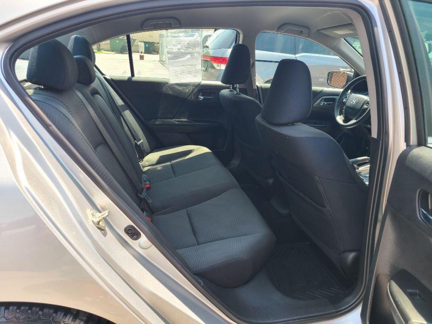 2015 SILVER HONDA ACCORD LX (1HGCR2F33FA) with an 2.4L engine, Continuously Variable transmission, located at 117 North Cameron Street, Harrisburg, PA, 17101, (717) 963-8962, 40.267021, -76.875351 - Photo#10