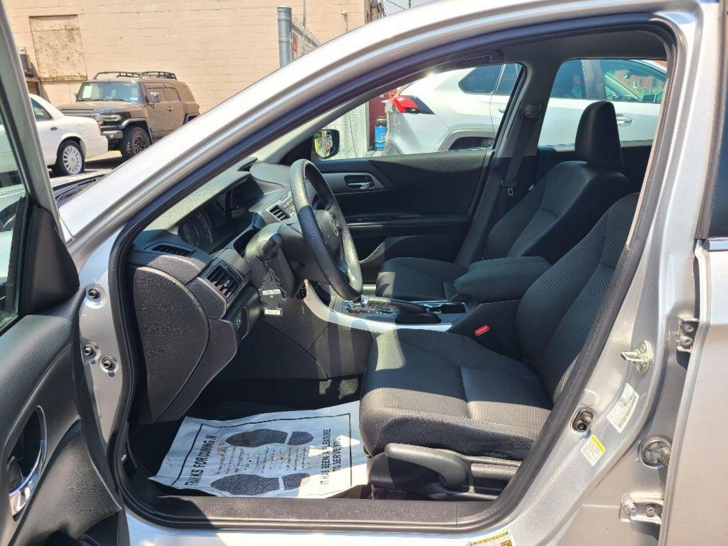 2015 SILVER HONDA ACCORD LX (1HGCR2F33FA) with an 2.4L engine, Continuously Variable transmission, located at 117 North Cameron Street, Harrisburg, PA, 17101, (717) 963-8962, 40.267021, -76.875351 - Photo#12