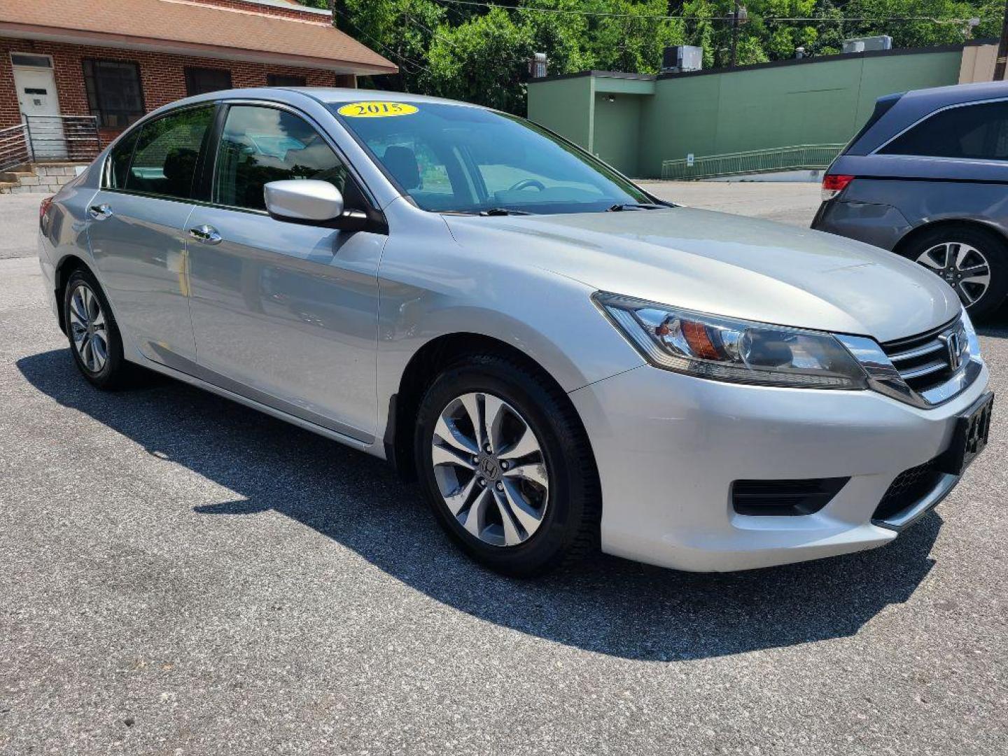 2015 SILVER HONDA ACCORD LX (1HGCR2F33FA) with an 2.4L engine, Continuously Variable transmission, located at 117 North Cameron Street, Harrisburg, PA, 17101, (717) 963-8962, 40.267021, -76.875351 - Photo#6