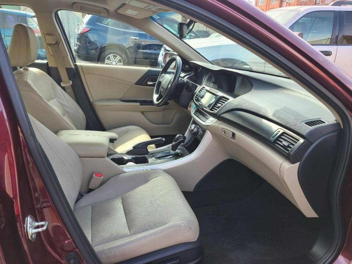 2015 BURG HONDA ACCORD EXL (1HGCR2F88FA) with an 2.4L engine, Continuously Variable transmission, located at 117 North Cameron Street, Harrisburg, PA, 17101, (717) 963-8962, 40.267021, -76.875351 - WE FINANCE!!! Good Credit/ Bad Credit/ No Credit - ALL Trade-Ins Welcomed!!! ***Guaranteed Credit Approval*** APPLY ONLINE or CALL us TODAY ;) Internet Prices and Marketplace Prices are SPECIAL discounted ***CASH DEALS*** Retail Prices are higher. Please call us to discuss your cash and finan - Photo#12