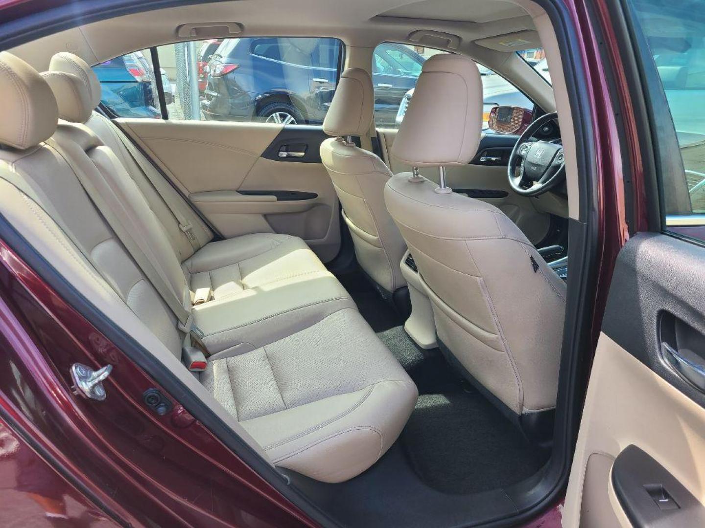 2015 BURG HONDA ACCORD EXL (1HGCR2F88FA) with an 2.4L engine, Continuously Variable transmission, located at 117 North Cameron Street, Harrisburg, PA, 17101, (717) 963-8962, 40.267021, -76.875351 - WE FINANCE!!! Good Credit/ Bad Credit/ No Credit - ALL Trade-Ins Welcomed!!! ***Guaranteed Credit Approval*** APPLY ONLINE or CALL us TODAY ;) Internet Prices and Marketplace Prices are SPECIAL discounted ***CASH DEALS*** Retail Prices are higher. Please call us to discuss your cash and finan - Photo#13