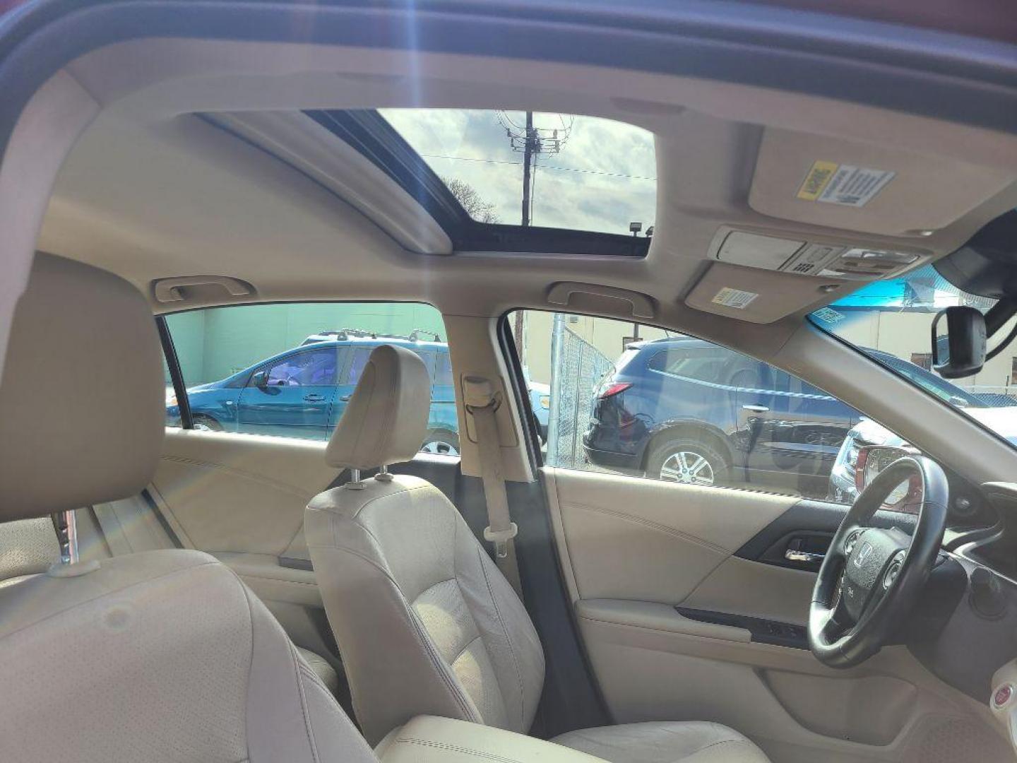 2015 BURG HONDA ACCORD EXL (1HGCR2F88FA) with an 2.4L engine, Continuously Variable transmission, located at 117 North Cameron Street, Harrisburg, PA, 17101, (717) 963-8962, 40.267021, -76.875351 - WE FINANCE!!! Good Credit/ Bad Credit/ No Credit - ALL Trade-Ins Welcomed!!! ***Guaranteed Credit Approval*** APPLY ONLINE or CALL us TODAY ;) Internet Prices and Marketplace Prices are SPECIAL discounted ***CASH DEALS*** Retail Prices are higher. Please call us to discuss your cash and finan - Photo#8