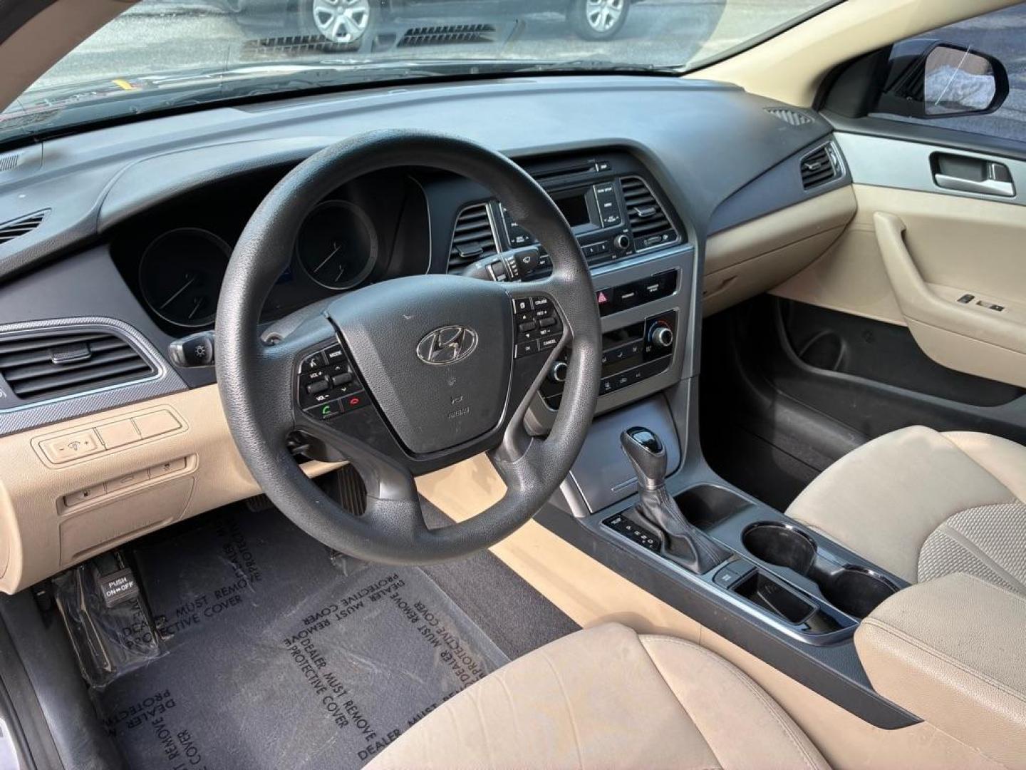 2015 BROWN HYUNDAI SONATA SE (5NPE24AF2FH) with an 2.4L engine, Automatic transmission, located at 117 North Cameron Street, Harrisburg, PA, 17101, (717) 963-8962, 40.267021, -76.875351 - WE FINANCE!!! Good Credit/ Challenged Credit/ No Credit - ALL Trade-Ins Welcomed!!! APPLY ONLINE or CALL us TODAY ;) Please call us to discuss your cash and/or financing options. - Photo#14