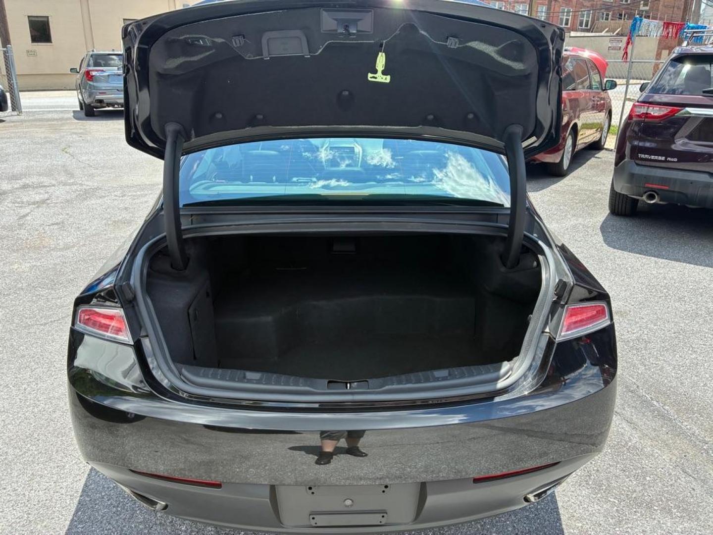 2015 GREEN LINCOLN MKZ HYBRID (3LN6L2LU0FR) with an 2.0L engine, Continuously Variable transmission, located at 117 North Cameron Street, Harrisburg, PA, 17101, (717) 963-8962, 40.267021, -76.875351 - WE FINANCE!!! MOST vehicles are available for financing. Good Credit/ Challenged Credit/ No Credit - ALL Trade-Ins Welcomed!!! APPLY ONLINE or CALL us TODAY Please call us to discuss your cash and/or financing options. Thanks for checking our inventory! We're here to help. - Photo#10