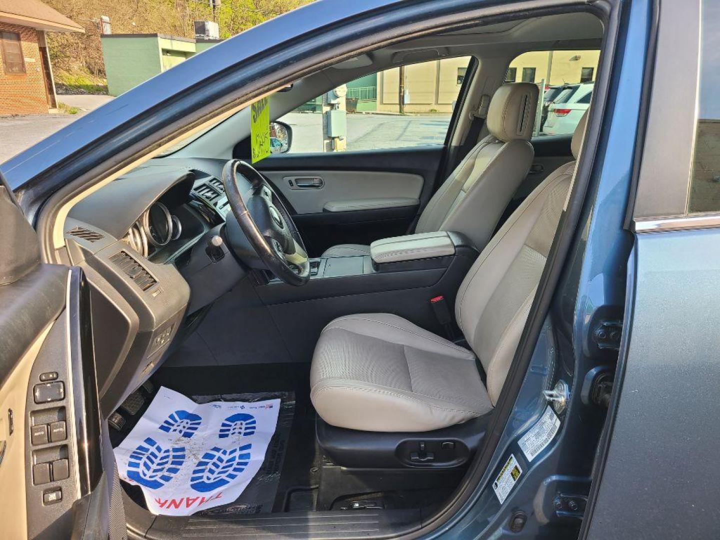 2015 BLUE MAZDA CX-9 TOURING (JM3TB3CV9F0) with an 3.7L engine, Automatic transmission, located at 117 North Cameron Street, Harrisburg, PA, 17101, (717) 963-8962, 40.267021, -76.875351 - Photo#6