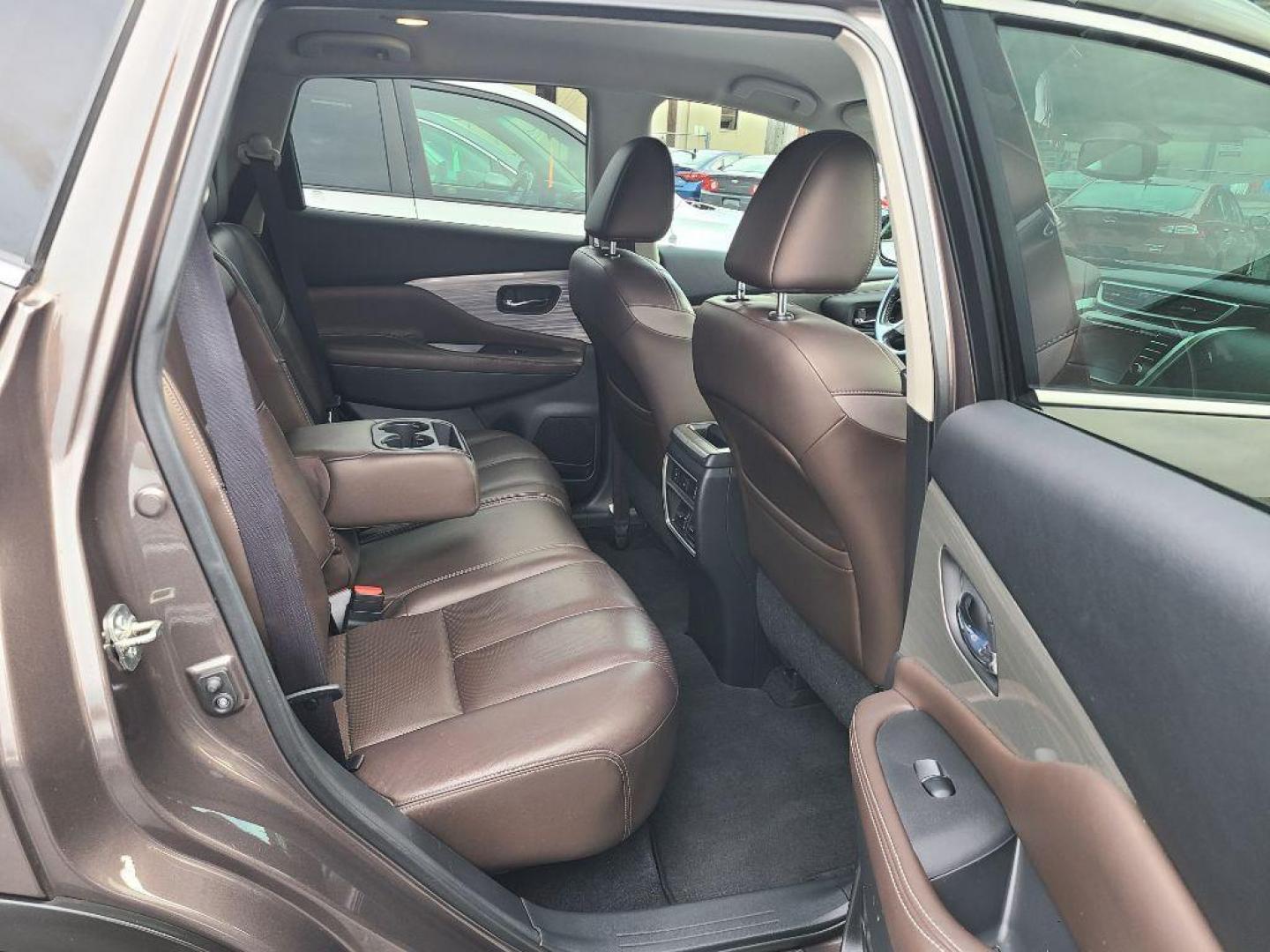 2015 BROWN NISSAN MURANO PLATINUM AWD (5N1AZ2MH8FN) with an 3.5L engine, Continuously Variable transmission, located at 131 N Cameron st, Harrisburg, PA, 17101, (717) 561-2926, 40.267086, -76.875374 - WE FINANCE!!! Good Credit/ Bad Credit/ No Credit - ALL Trade-Ins Welcomed!!! ***Guaranteed Credit Approval*** APPLY ONLINE or CALL us TODAY ;) Please call us to discuss your cash and financing options. - Photo#9