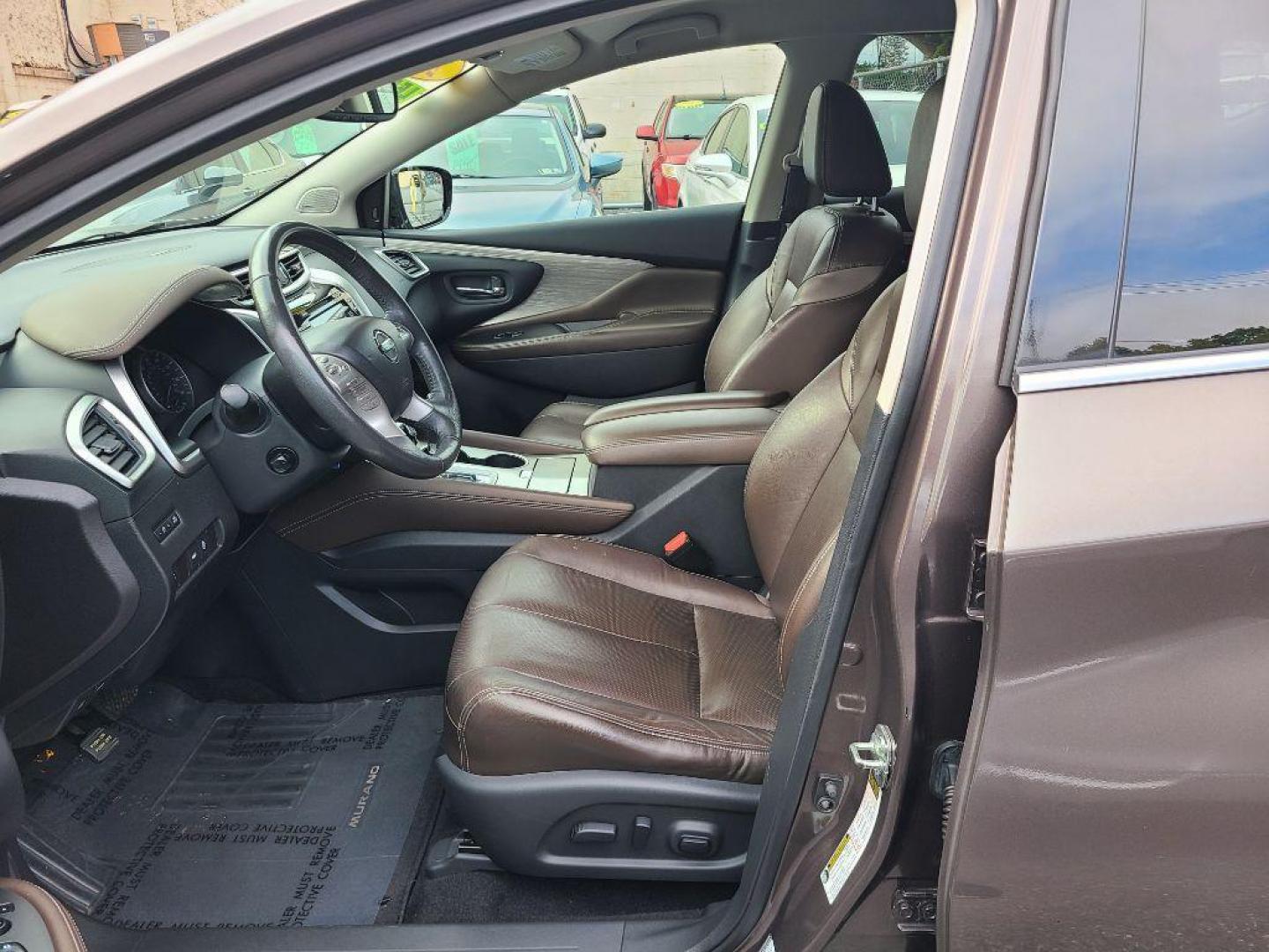 2015 BROWN NISSAN MURANO PLATINUM AWD (5N1AZ2MH8FN) with an 3.5L engine, Continuously Variable transmission, located at 131 N Cameron st, Harrisburg, PA, 17101, (717) 561-2926, 40.267086, -76.875374 - WE FINANCE!!! Good Credit/ Bad Credit/ No Credit - ALL Trade-Ins Welcomed!!! ***Guaranteed Credit Approval*** APPLY ONLINE or CALL us TODAY ;) Please call us to discuss your cash and financing options. - Photo#12