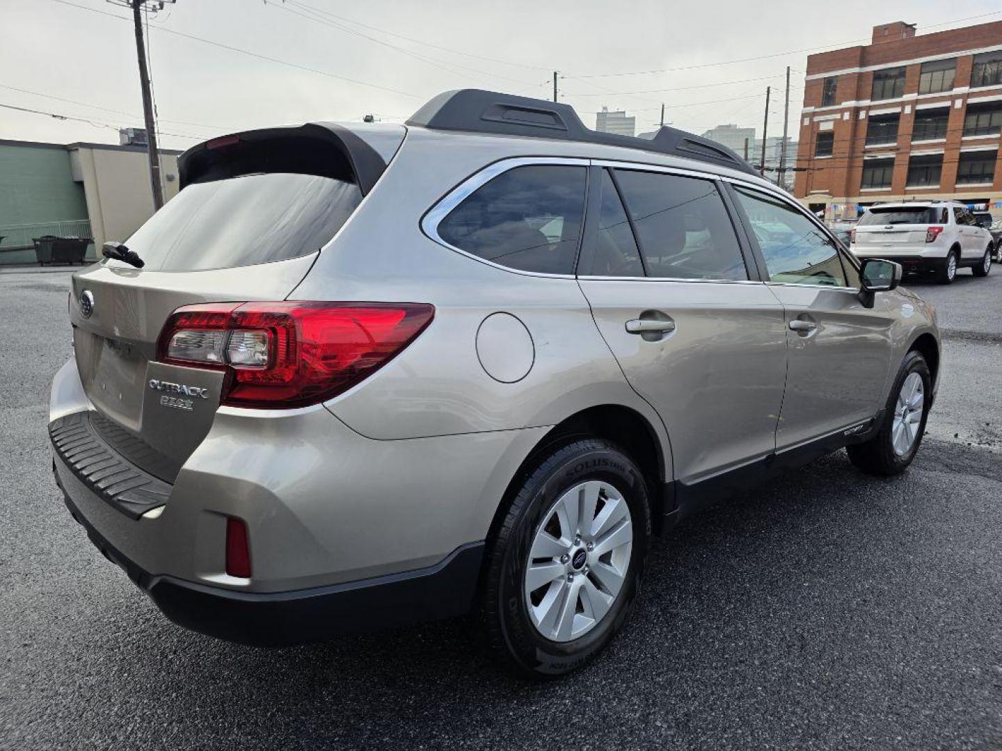 2015 TAN SUBARU OUTBACK 2.5I PREMIUM (4S4BSAEC5F3) with an 2.5L engine, Continuously Variable transmission, located at 131 N Cameron st, Harrisburg, PA, 17101, (717) 561-2926, 40.267086, -76.875374 - WE FINANCE!!! Good Credit/ Bad Credit/ No Credit - ALL Trade-Ins Welcomed!!! ***Guaranteed Credit Approval*** APPLY ONLINE or CALL us TODAY ;) Please call us to discuss your cash and financing options. - Photo#4