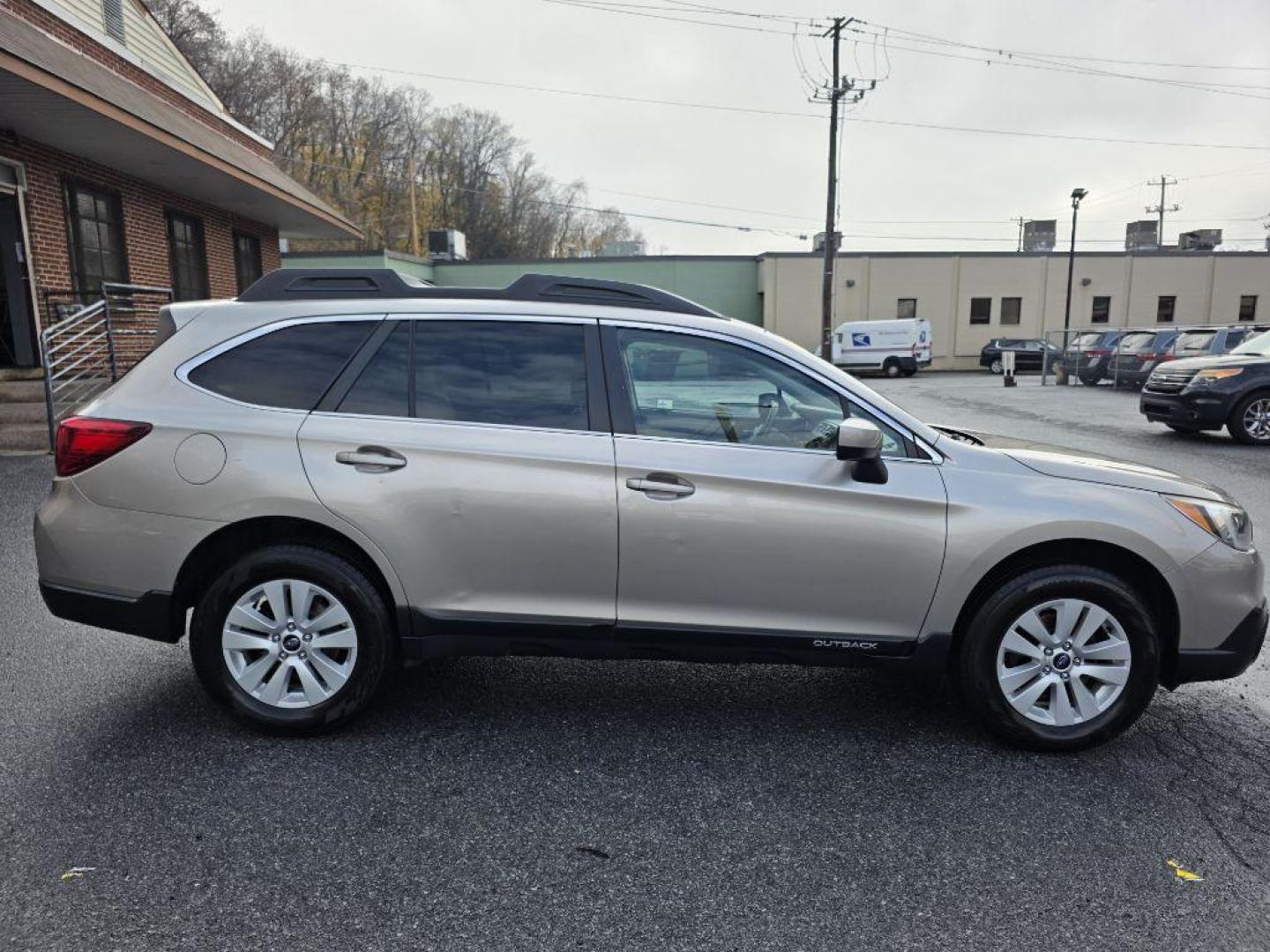 2015 TAN SUBARU OUTBACK 2.5I PREMIUM (4S4BSAEC5F3) with an 2.5L engine, Continuously Variable transmission, located at 131 N Cameron st, Harrisburg, PA, 17101, (717) 561-2926, 40.267086, -76.875374 - WE FINANCE!!! Good Credit/ Bad Credit/ No Credit - ALL Trade-Ins Welcomed!!! ***Guaranteed Credit Approval*** APPLY ONLINE or CALL us TODAY ;) Please call us to discuss your cash and financing options. - Photo#5