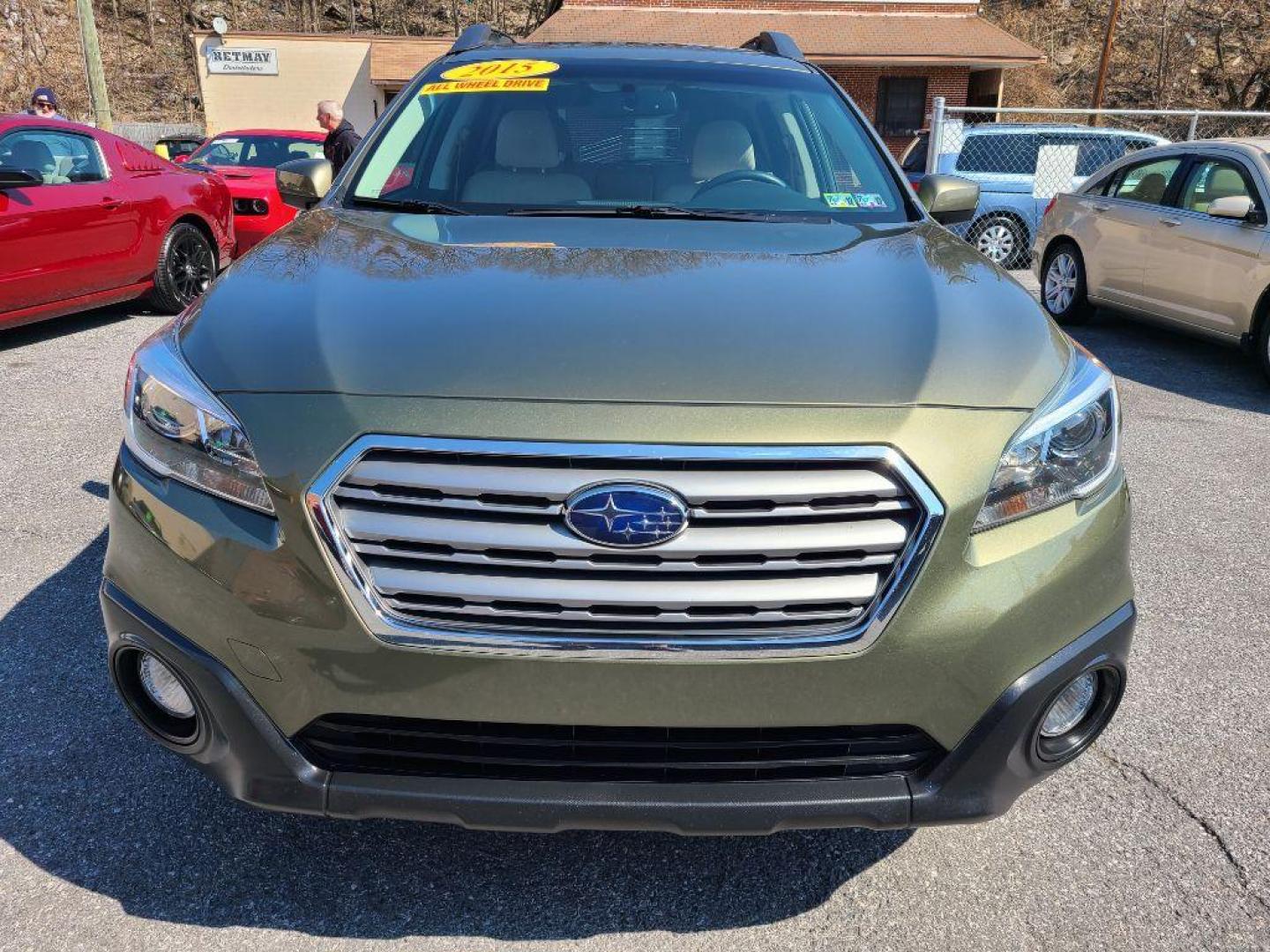 2015 GREEN SUBARU OUTBACK 2.5I PREMIUM (4S4BSADC0F3) with an 2.5L engine, Continuously Variable transmission, located at 7981 Paxton Street, Harrisburg, PA, 17111, (717) 561-2926, 40.261490, -76.749229 - WE FINANCE!!! Good Credit/ Bad Credit/ No Credit - ALL Trade-Ins Welcomed!!! ***Guaranteed Credit Approval*** APPLY ONLINE or CALL us TODAY ;) Internet Prices and Marketplace Prices are SPECIAL discounted ***CASH DEALS*** Retail Prices are higher. Please call us to discuss your cash and finan - Photo#7