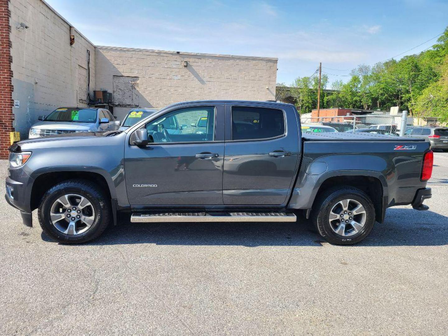 2016 GRAY CHEVROLET COLORADO Z71 (1GCGTDE35G1) with an 3.6L engine, Automatic transmission, located at 117 North Cameron Street, Harrisburg, PA, 17101, (717) 963-8962, 40.267021, -76.875351 - WE FINANCE!!! Good Credit/ Bad Credit/ No Credit - ALL Trade-Ins Welcomed!!! ***Guaranteed Credit Approval*** APPLY ONLINE or CALL us TODAY ;) Internet Prices and Marketplace Prices are SPECIAL discounted ***CASH DEALS*** Retail Prices are higher. Please call us to discuss your cash and finan - Photo#7