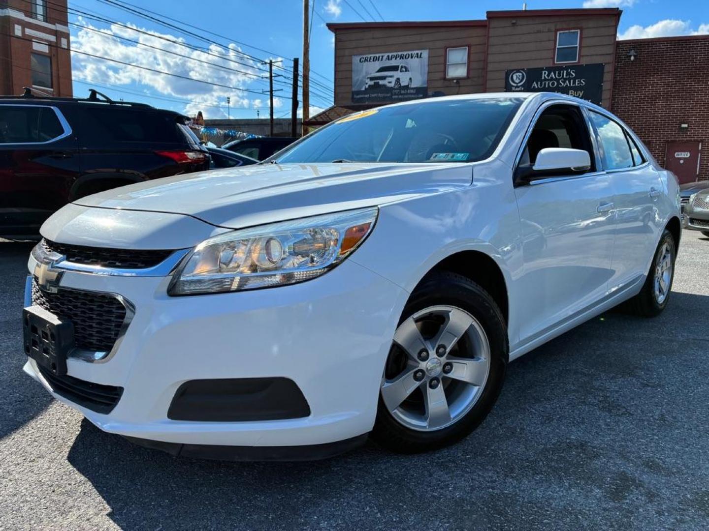 2016 WHITE CHEVROLET MALIBU LIMITED LT (1G11C5SA6GF) with an 2.5L engine, Automatic transmission, located at 117 North Cameron Street, Harrisburg, PA, 17101, (717) 963-8962, 40.267021, -76.875351 - WE FINANCE!!! MOST vehicles are available for financing. Good Credit/ Challenged Credit/ No Credit - ALL Trade-Ins Welcomed!!! APPLY ONLINE or CALL us TODAY Please call us to discuss your cash and/or financing options. Thanks for checking our inventory! We're here to help. - Photo#0